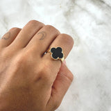 Anillo Treból VCyA 3.8gr / T6 1/4 / 14.6mm Onix Negro Punteado Oro Amarillo Nac.Esp. 18K