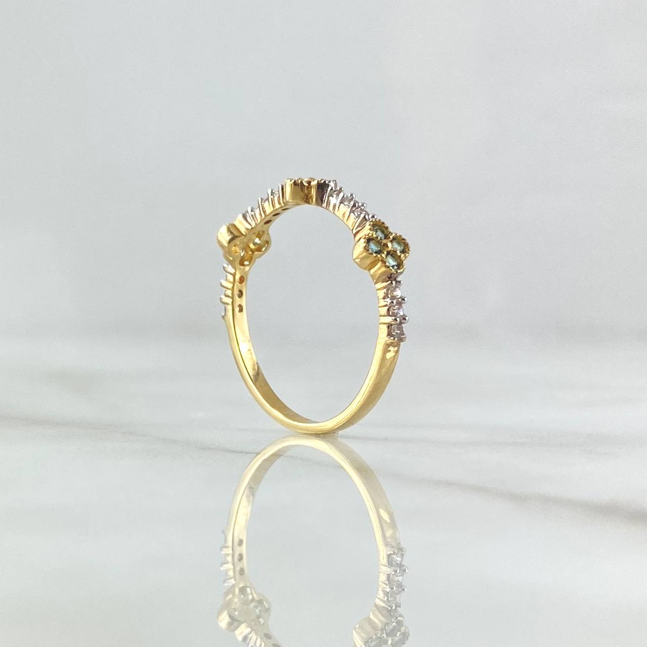 Anillo Trio De Flores 2gr / T7 / Circones Blancos Azul Celeste Oro Amarillo 18K *