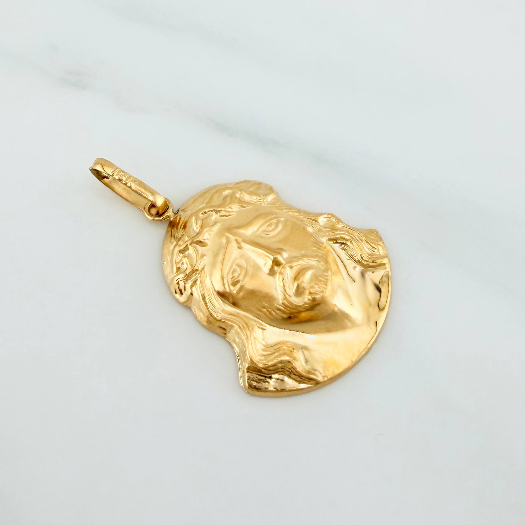 Dije Rostro Cristo 2.5 g / 3.5 cm Oro Amarillo 18K