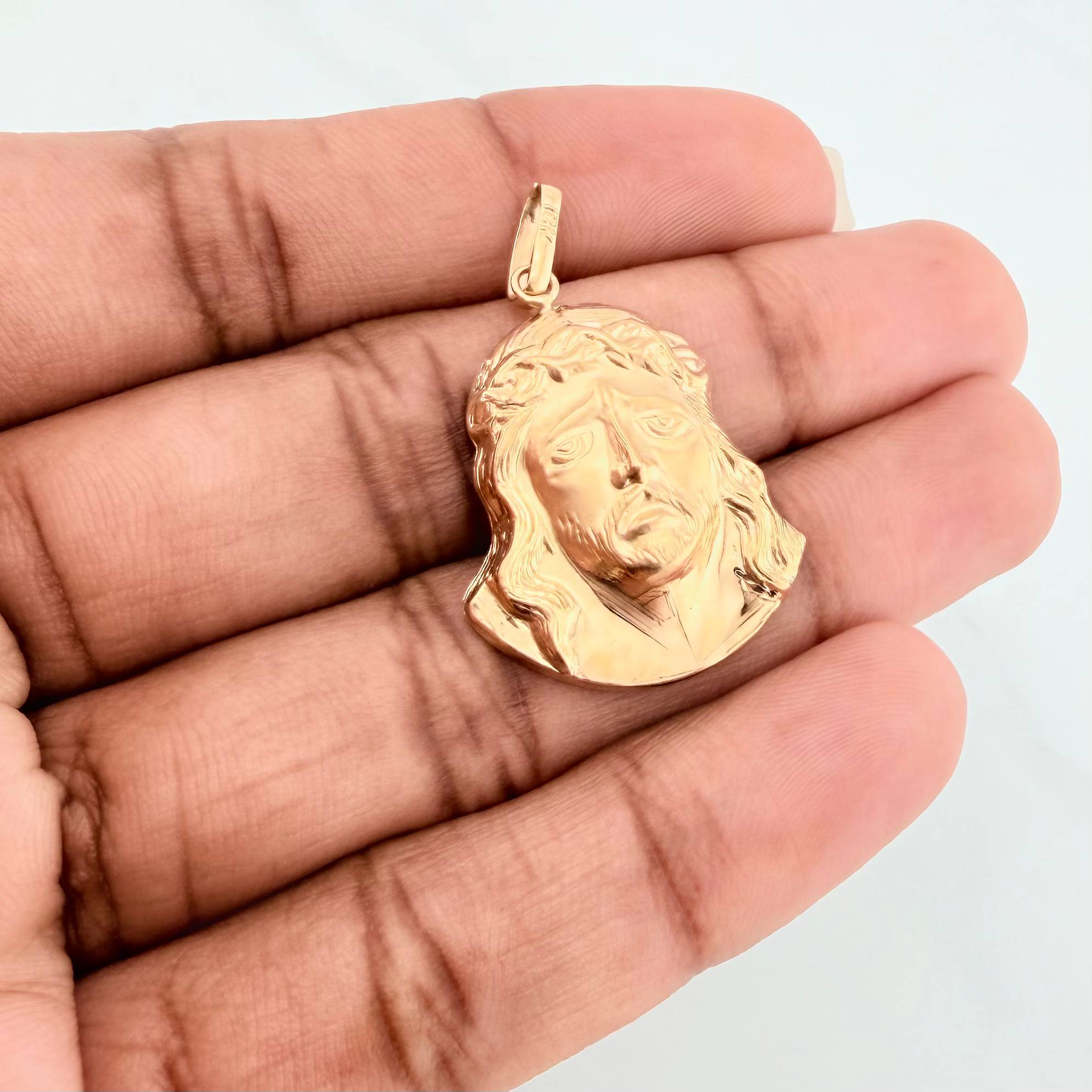 Dije Rostro Cristo 2.5 g / 3.5 cm Oro Amarillo 18K