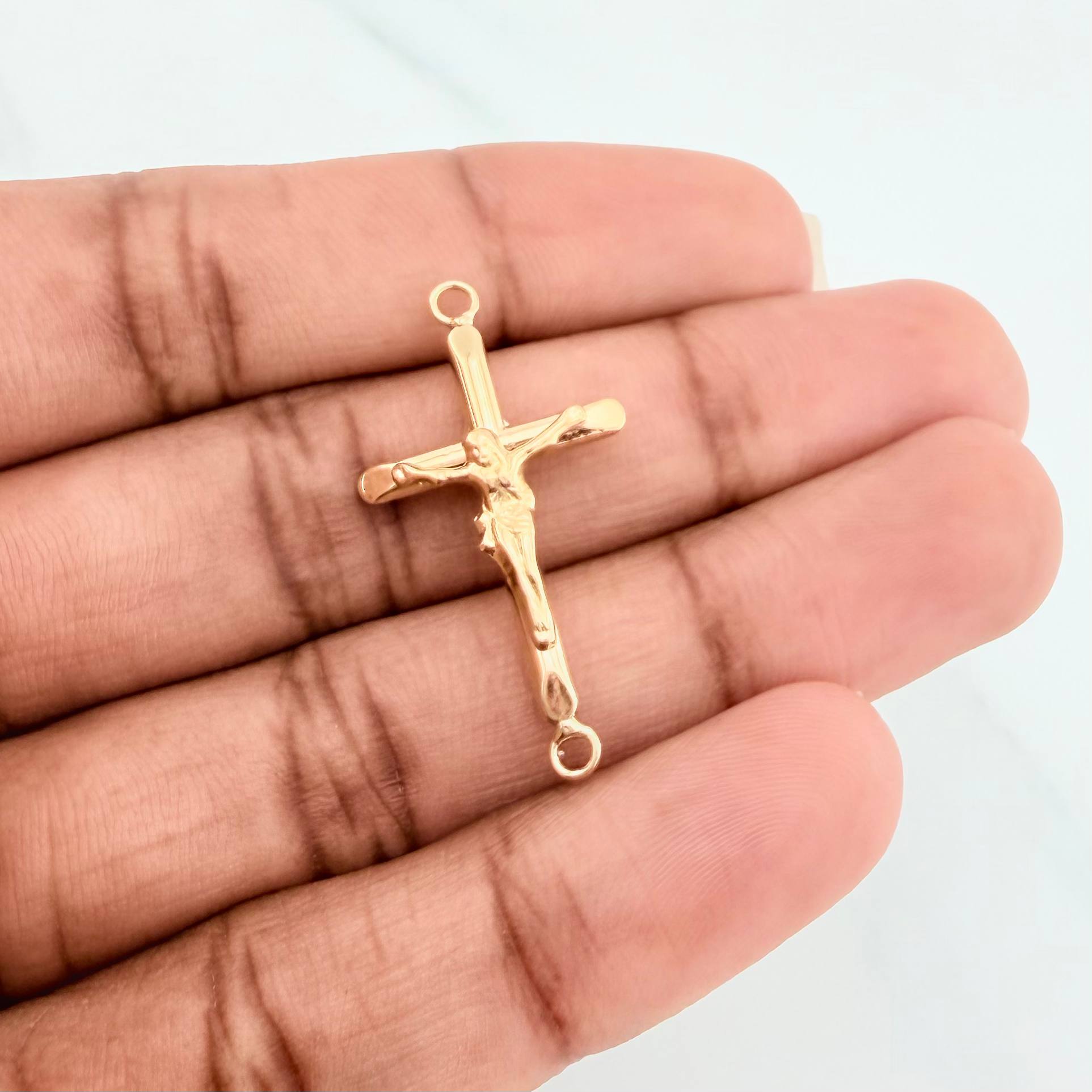 Herraje Cruz Cristo 0.85 g / 3 cm Oro Amarillo 18K