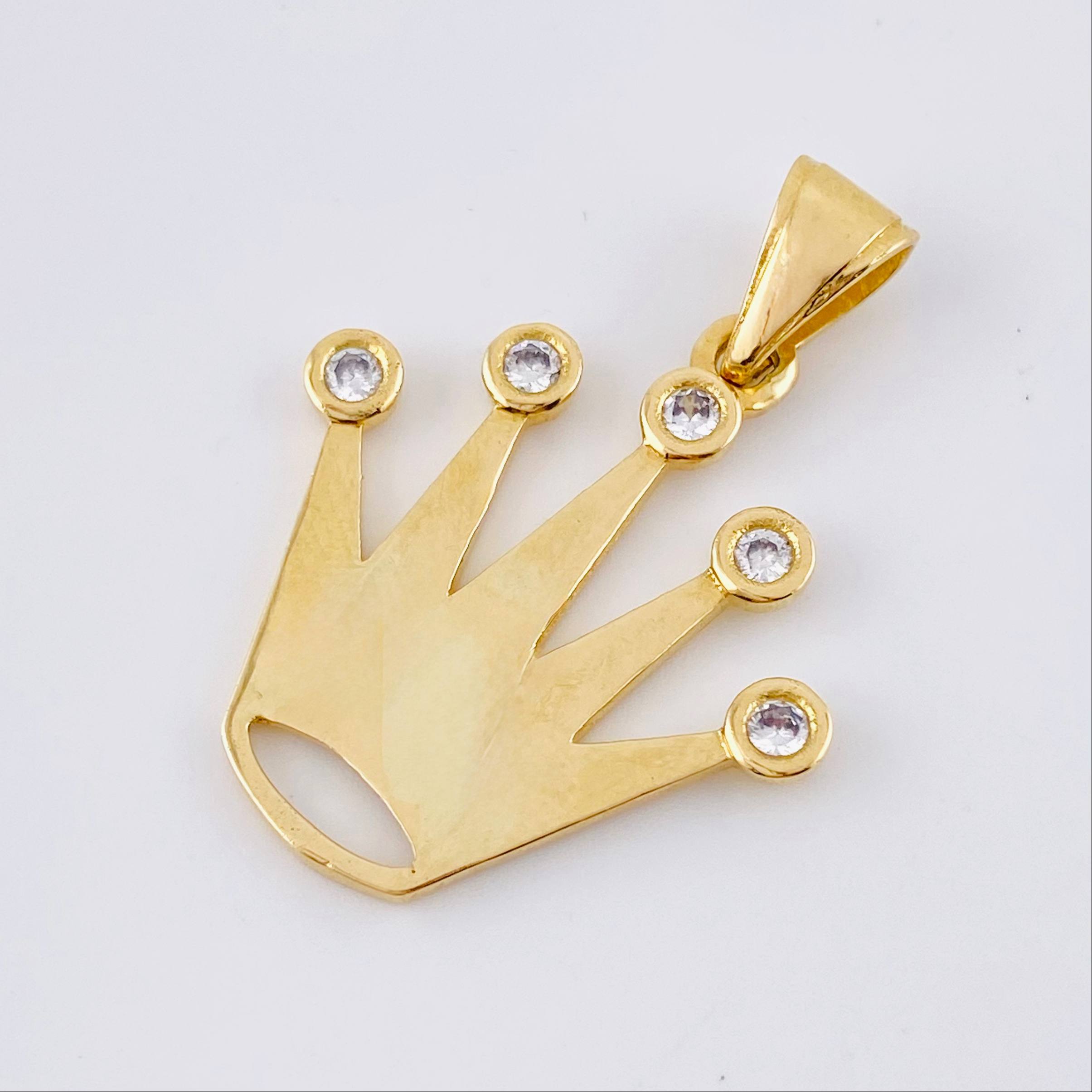 Dije Corona Silueta 5.4gr / 3.3cm / Oro Amarillo 18K