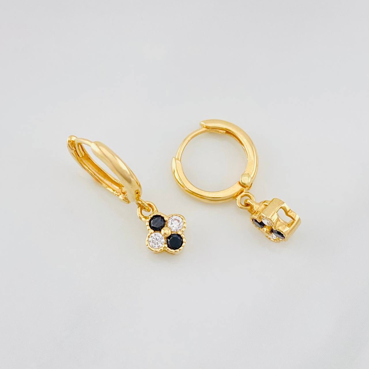 Candongas Flores 2.1g / 1.9cm Oro Amarillo 18K