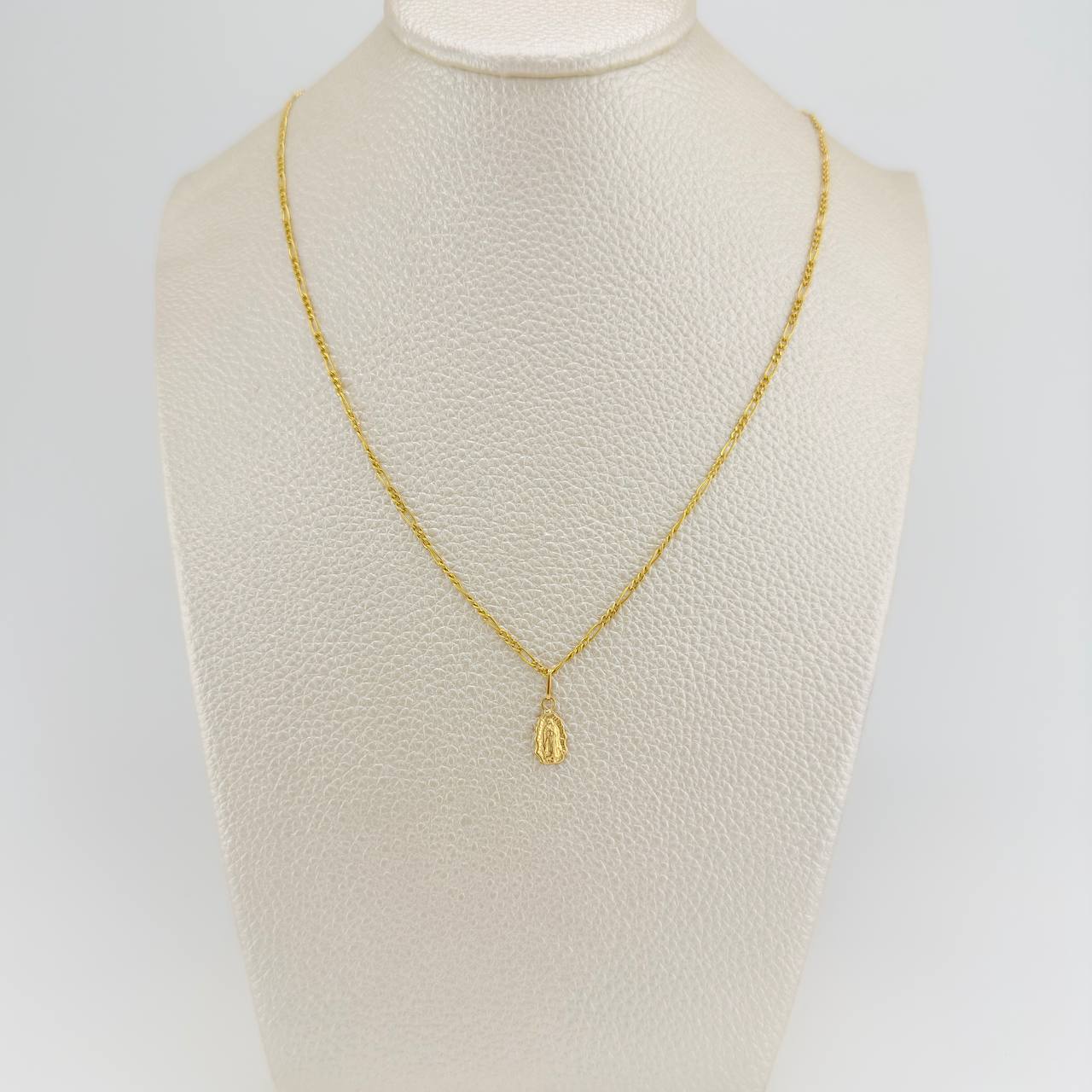 Set Cadena y Dije Figaro + Virgen Guadalupe 1.7gr / 50cm / 1.37mm Oro Amarillo 18K (Oferta) $