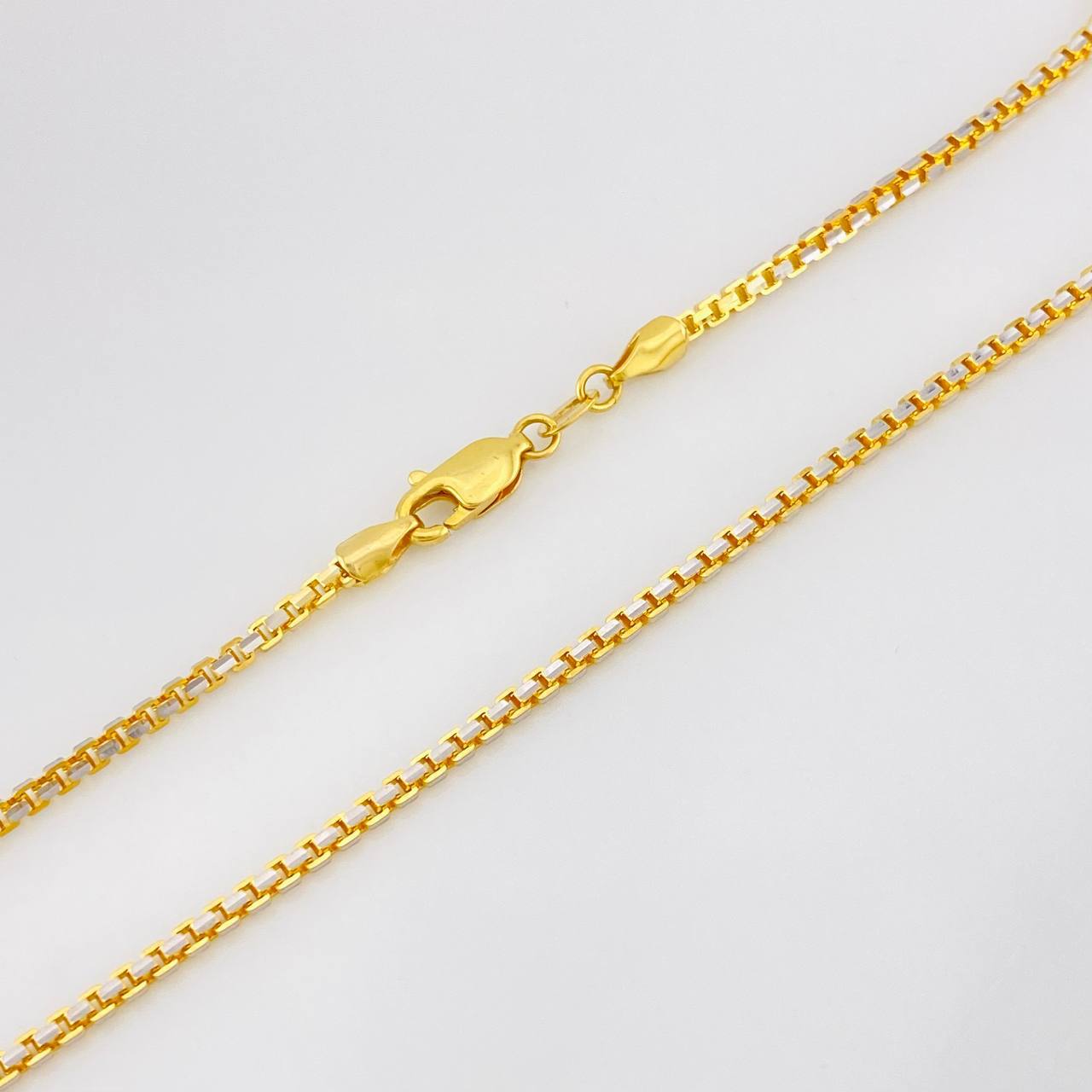 Cadena Veneciana 14.1g / 60cm / 1.85mm Dos Oros Amarillo Blanco 18K