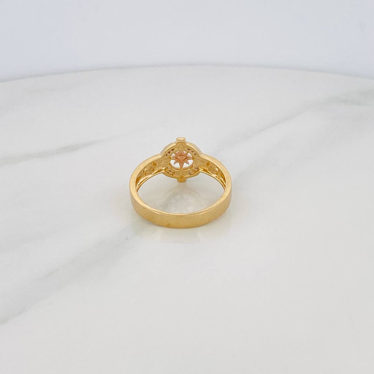 Anillo Estrella Cardinal 5.25g / T11 Tres Oros 18K