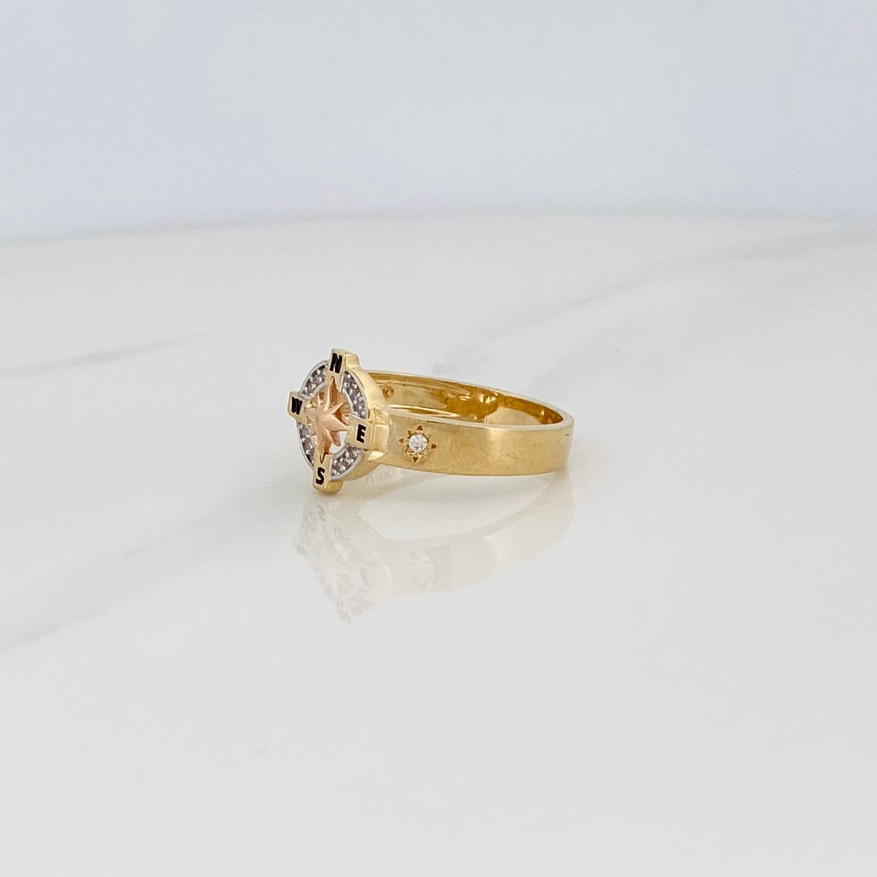 Anillo Estrella Cardinal 5.25g / T11 Tres Oros 18K