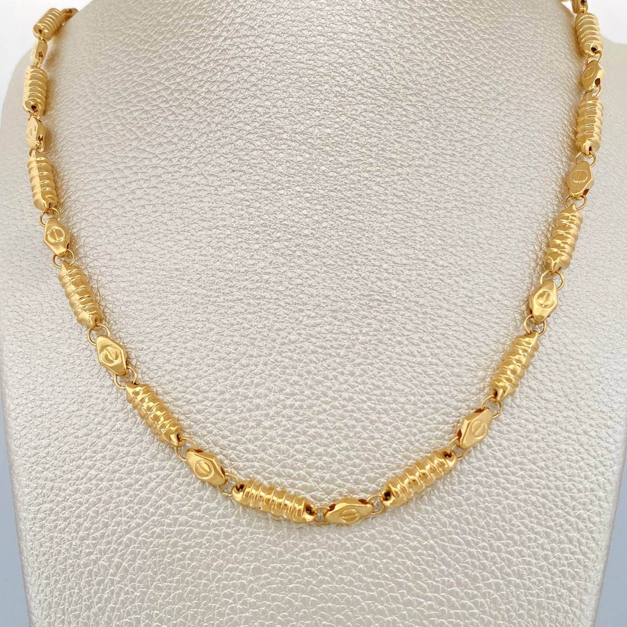 Cadena Barril 17.2gr / 60.9cm / Oro Amarillo 18K $