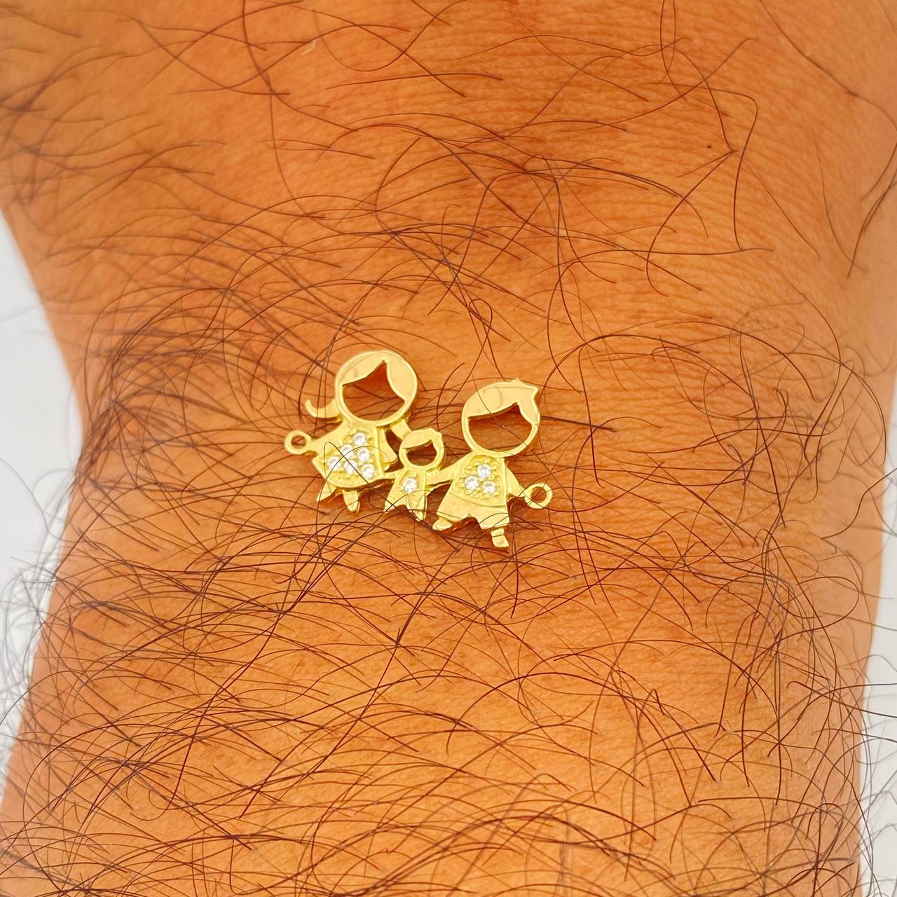 Herraje Familia 1.15gr / 2.7cm / Oro Amarillo 18K $