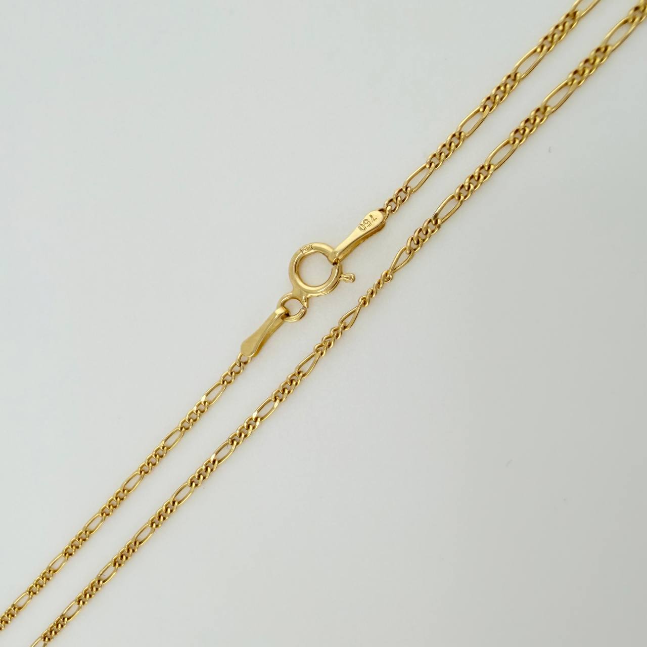 Set Cadena y Dije Figaro + San Benito 1.85gr / 50.3cm / 1.27mm Oro Amarillo 18K (Oferta) $