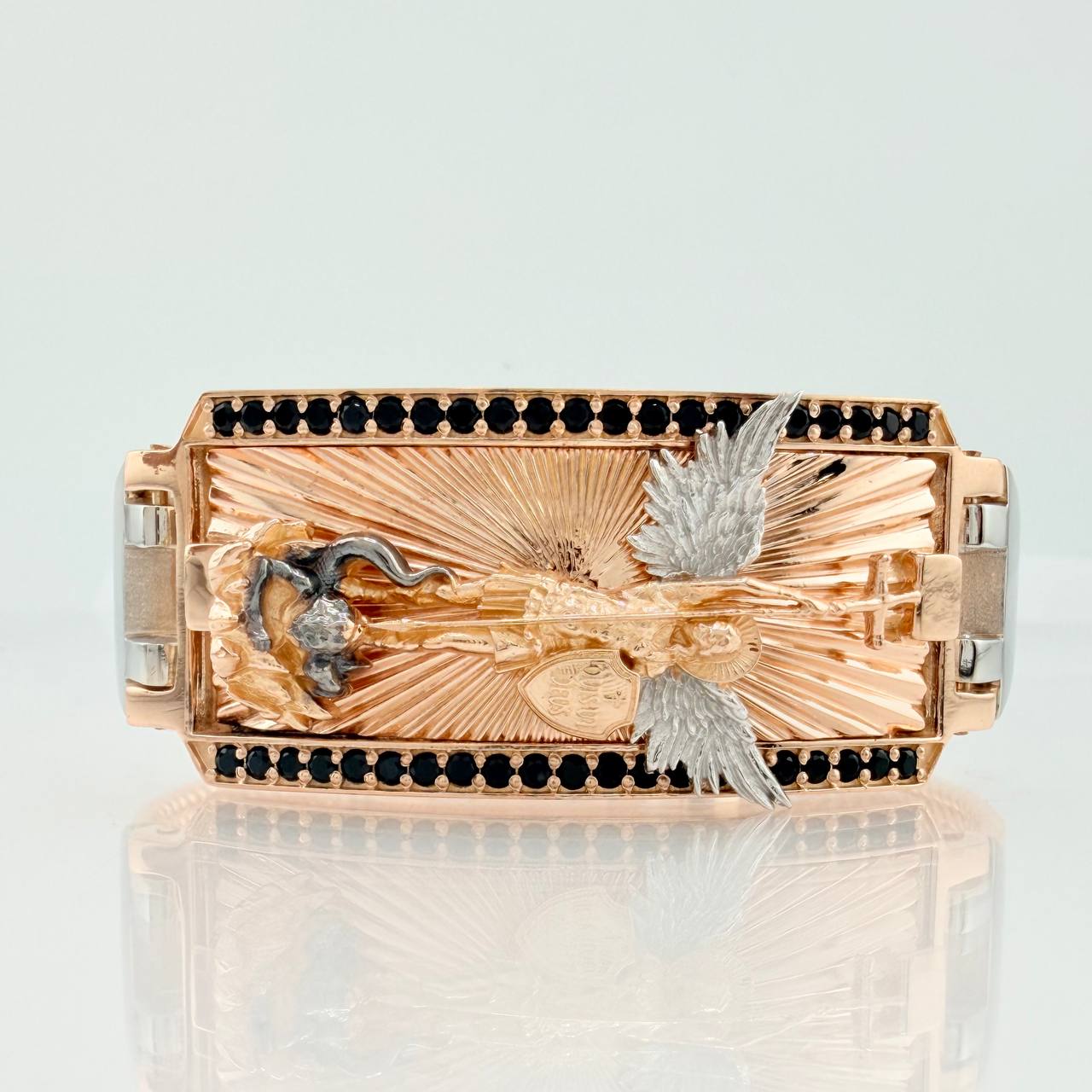 Fabricacion Bajo Pedido Pulso Aro San Miguel 102.65gr / Tres Oros 18K $