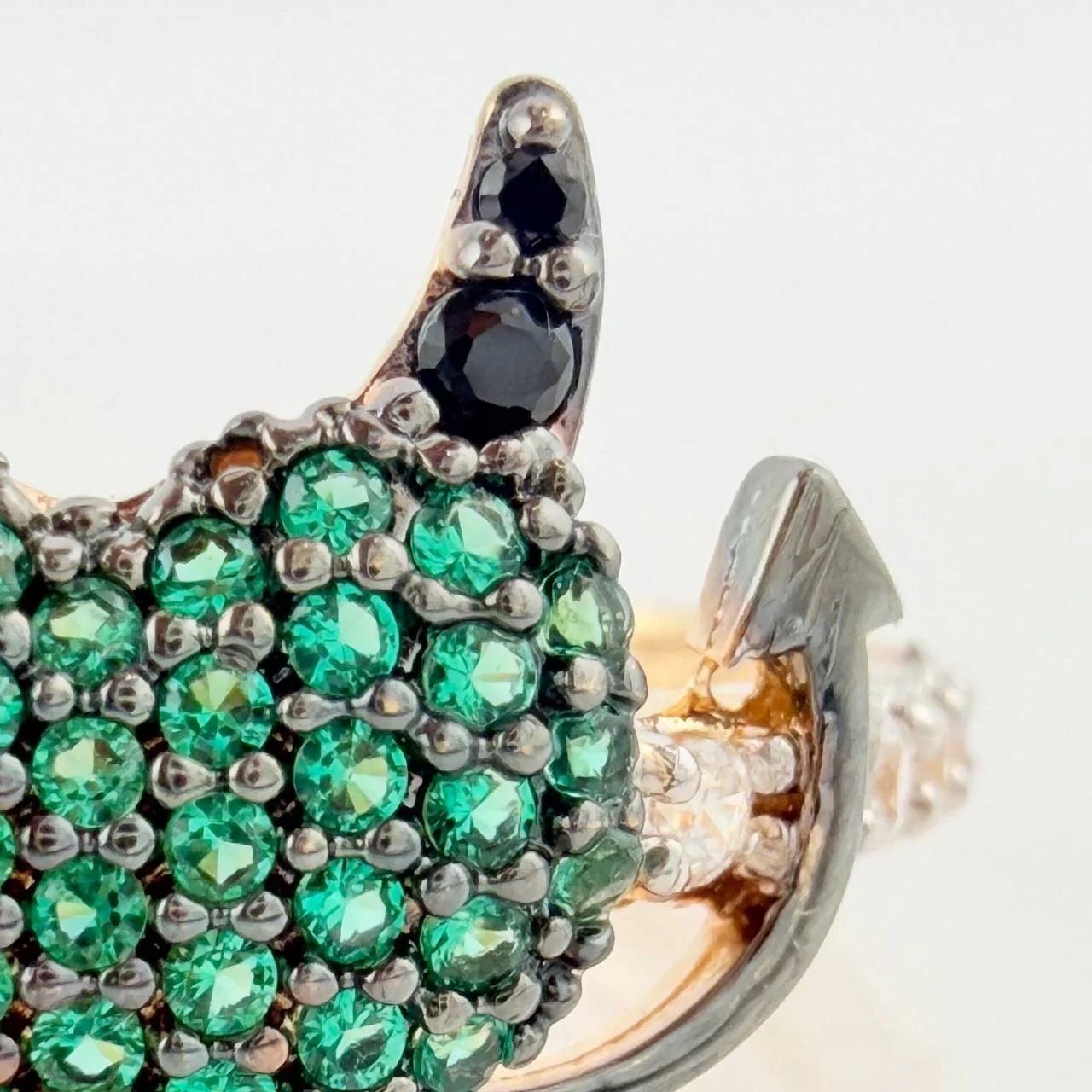 Anillo Corazon Devil 2.65gr / T7 3/4 / Dos Oros Negro Rosa 18K &