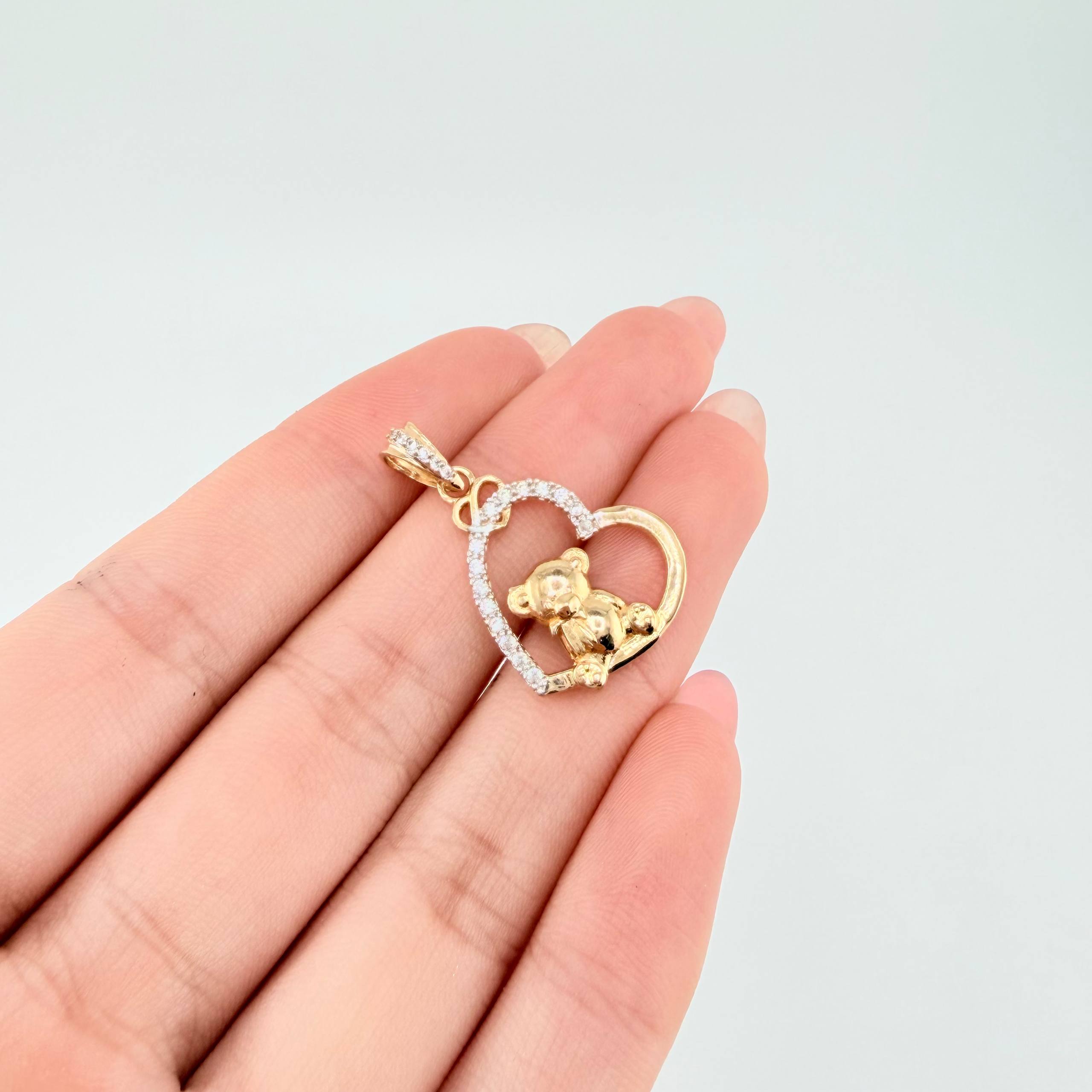 Dije Oso de Peluce 2.4gr / 2.5cm / Dos Oros Amarillo Blanco 18K ©