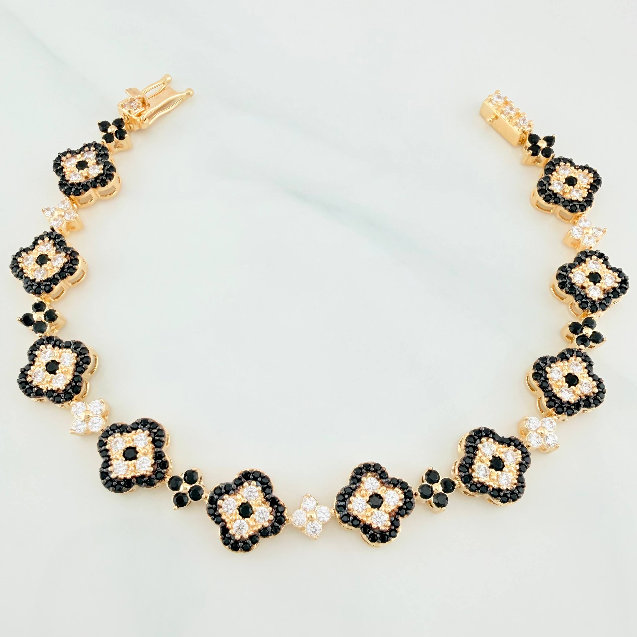 Pulso Trebol Flores 15.75 g / 18.4 cm / 9.94 mm Oro Amarillo 18K