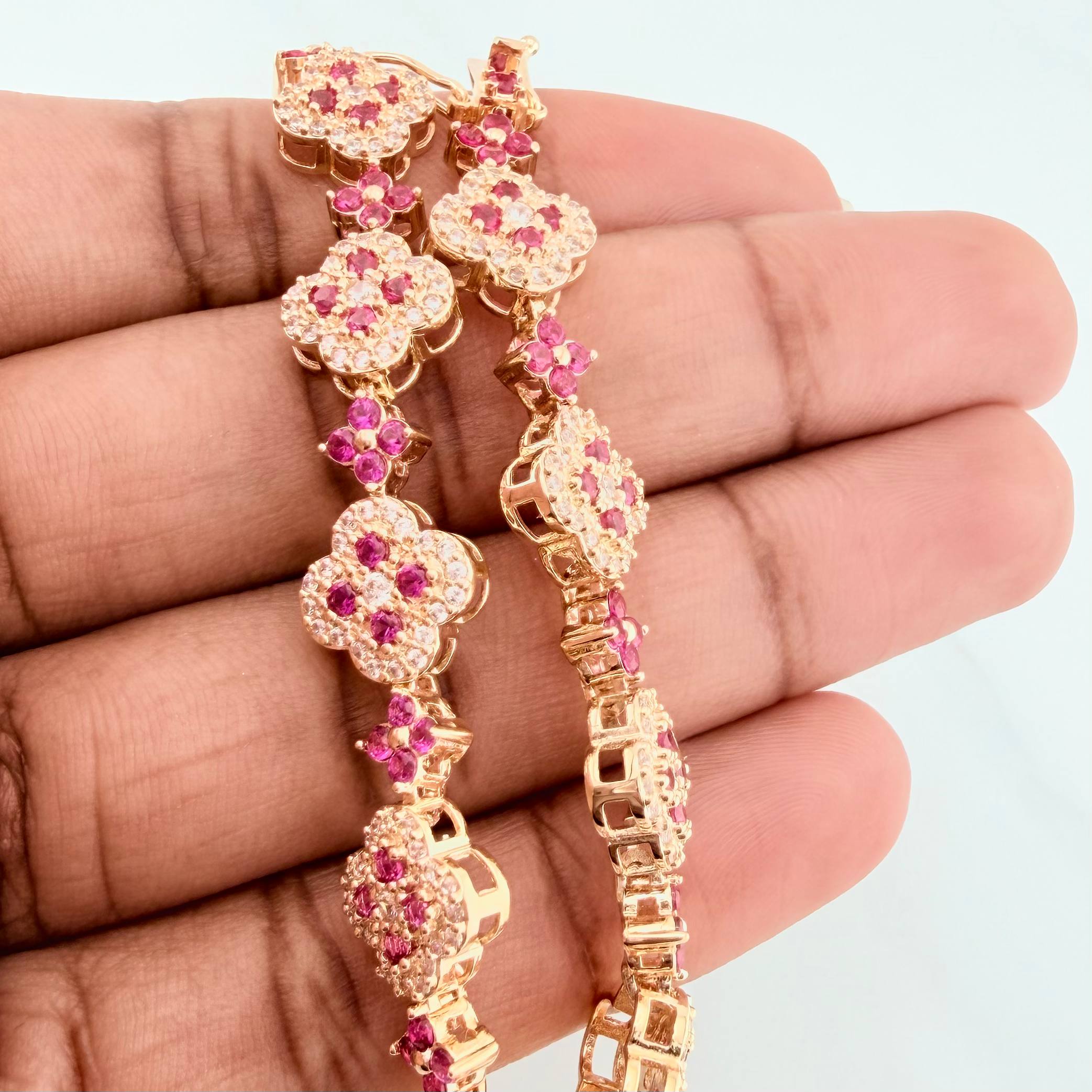 Pulso Trebol Flores 14.3 g / 16.7 cm / 9.67 mm Oro Amarillo 18K