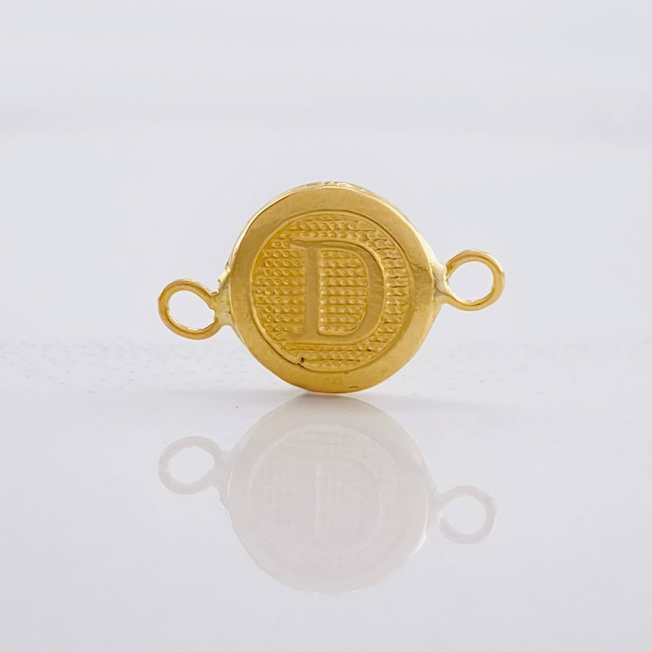 Herraje Circulo Letra D 0.4g / 1.5cm Oro Amarillo 18K