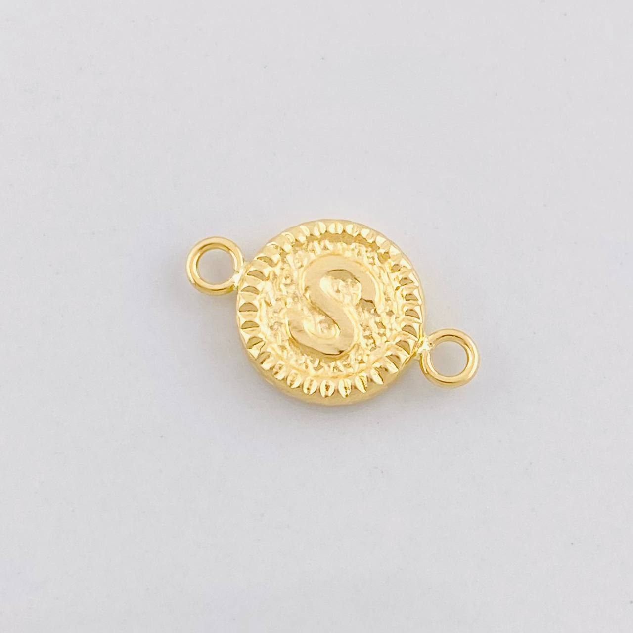 Herraje Circulo Letra S 0.55g / 1.7cm Oro Amarillo 18K