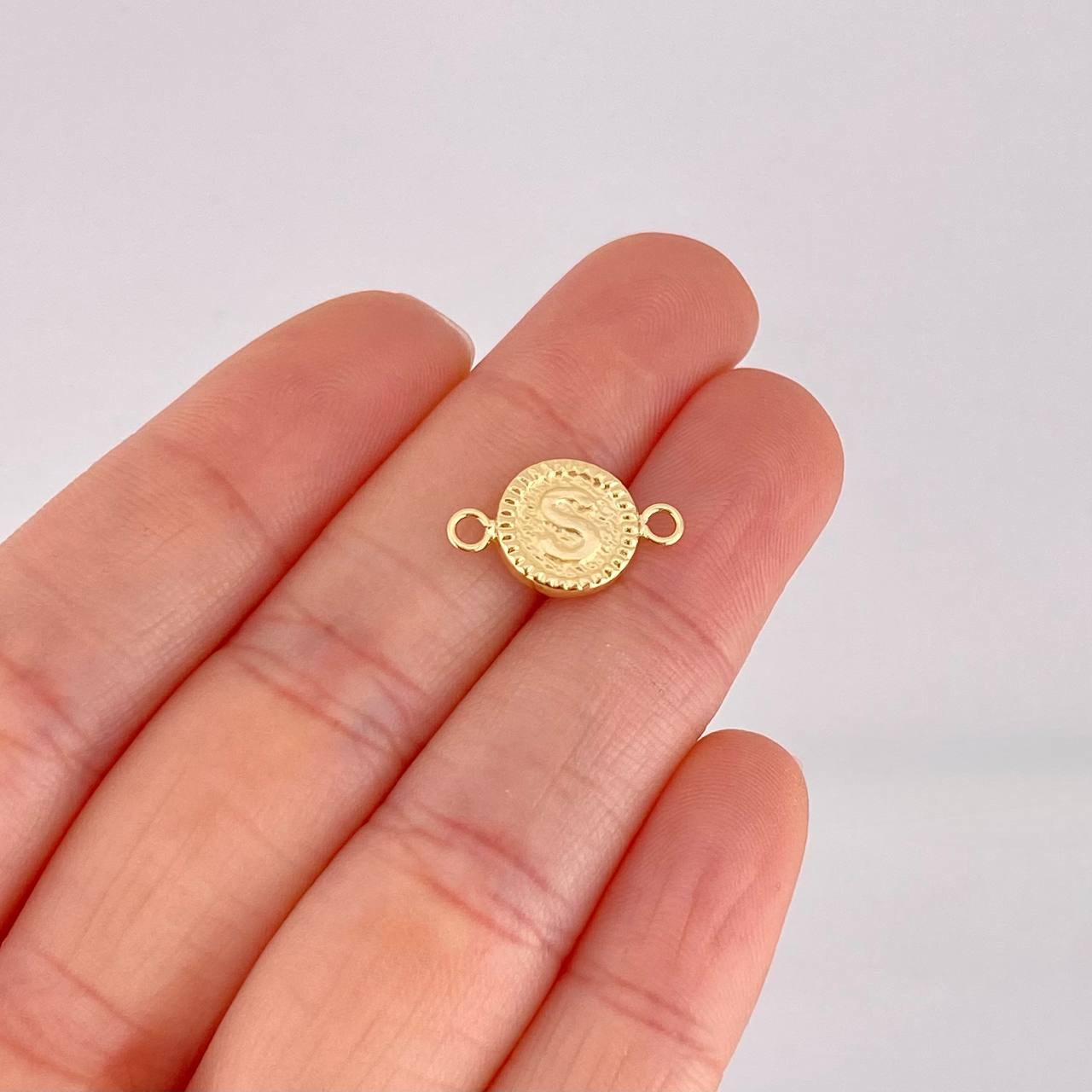 Herraje Circulo Letra S 0.55g / 1.7cm Oro Amarillo 18K