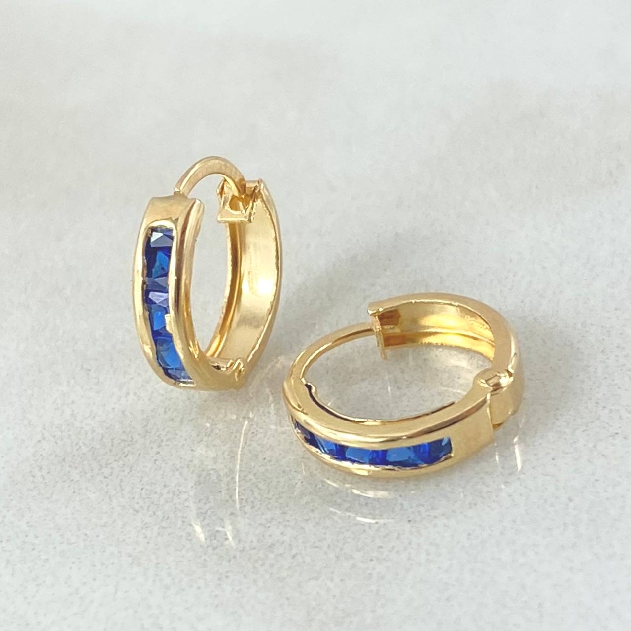 Candongas Carril 0.85gr / 1cm / Oro 18K ©