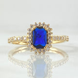 Anillo Solitario Halo Rectangular 2.6gr / T6 3/4 / Oro 18K ©