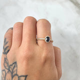 Anillo Solitario Halo Ovalo 2.3gr / T8 3/4 / Oro 18K ©