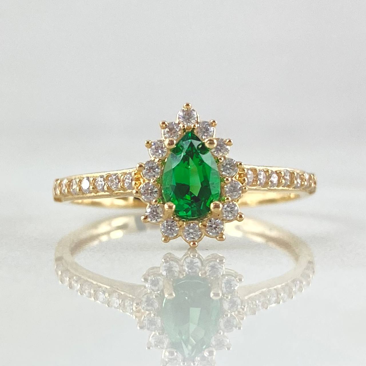 Anillo Solitario Halo Gota 2.3gr / T6 1/4 / Oro 18K