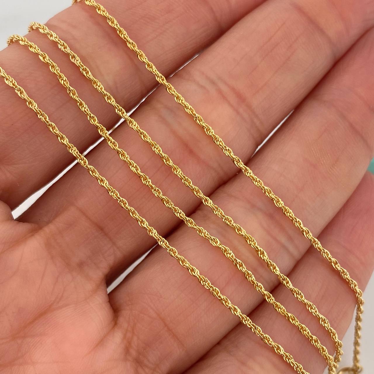 Cadena Lazo 1.15gr / 60cm / 1mm Oro Amarillo +3 18K $