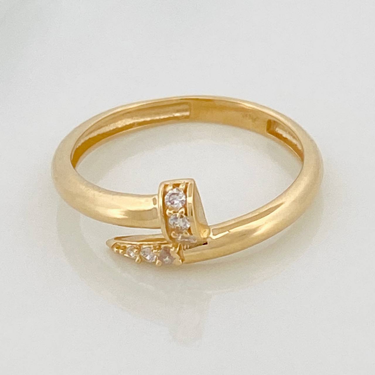 Anillo Clavo 2.05gr / T6 1/2 / Oro Amarillo 18K %