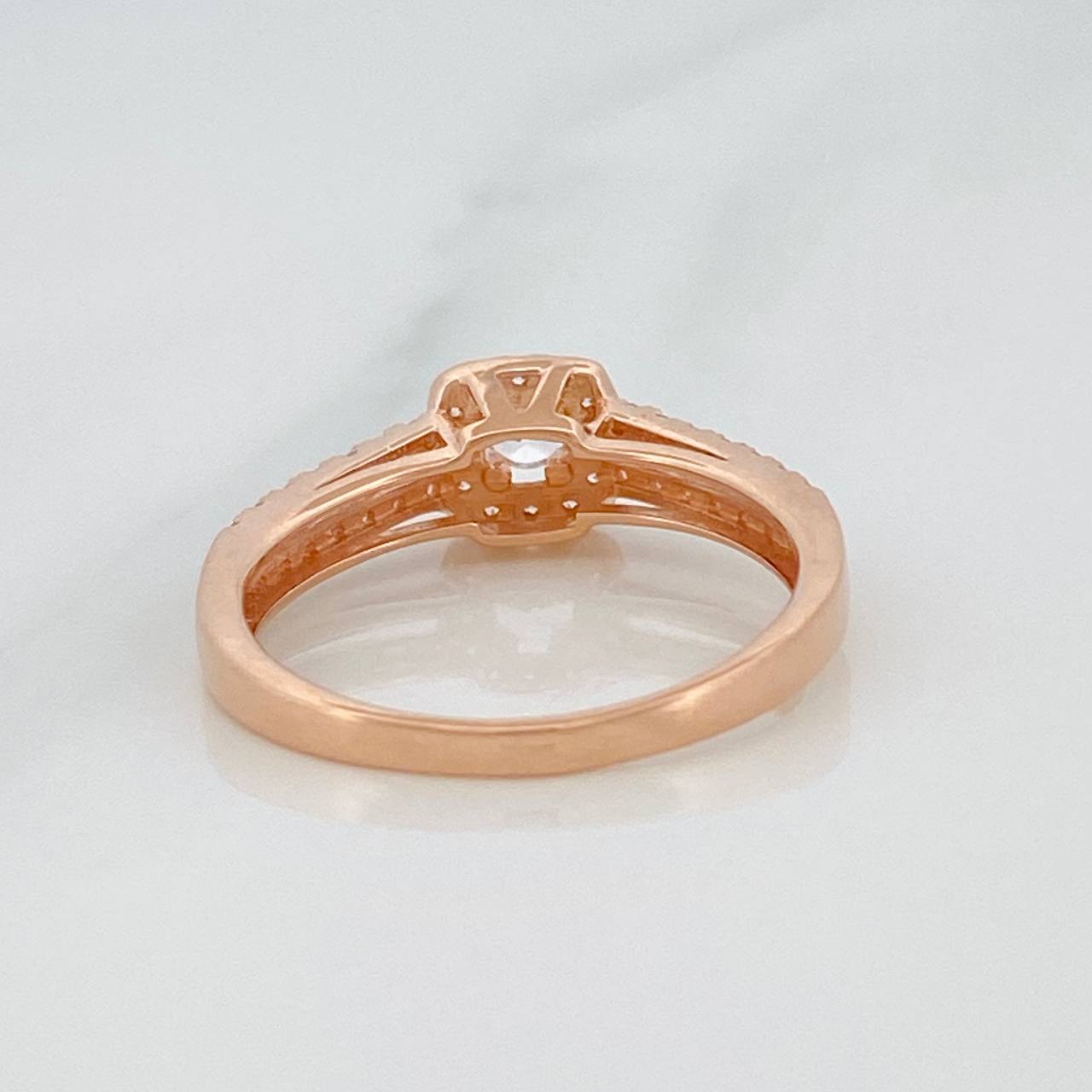 Anillo Halo Cuadrado 2.4gr / T6 1/2 / Oro Rosa 18K %