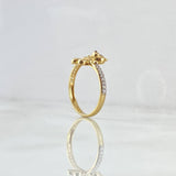 Anillo Oso Corbatin 2.35gr / T6 1/2 / Circones Blancos  Oro Amarillo 18K