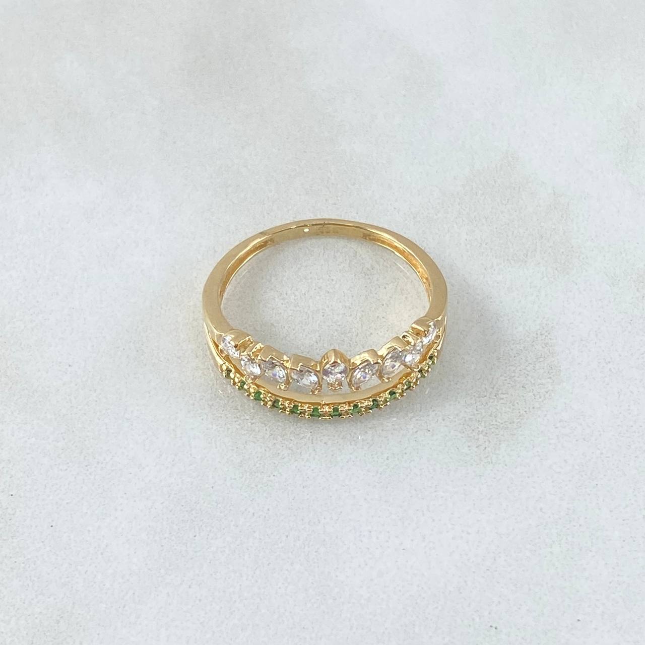Anillo Carama Sobre Churumbela 2.65gr / T7 1/2 / Circones Blancos Verdes Oro Amarillo 18K ©