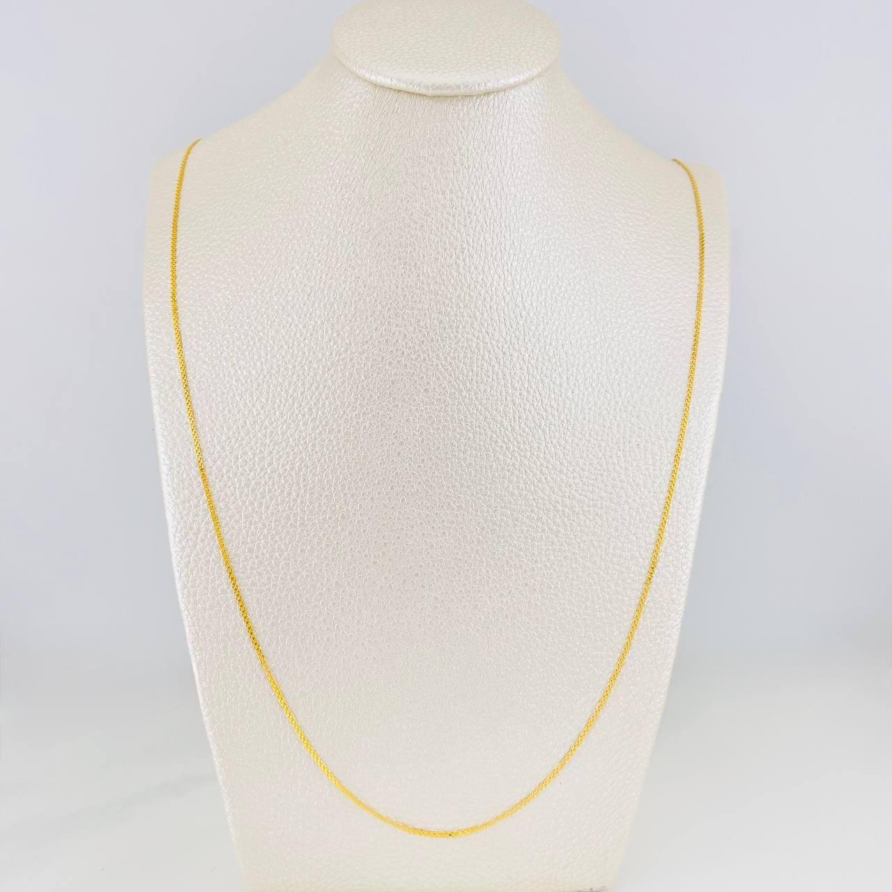 Cadena China 2.1g / 60cm / 0.87mm Oro Amarillo 18K