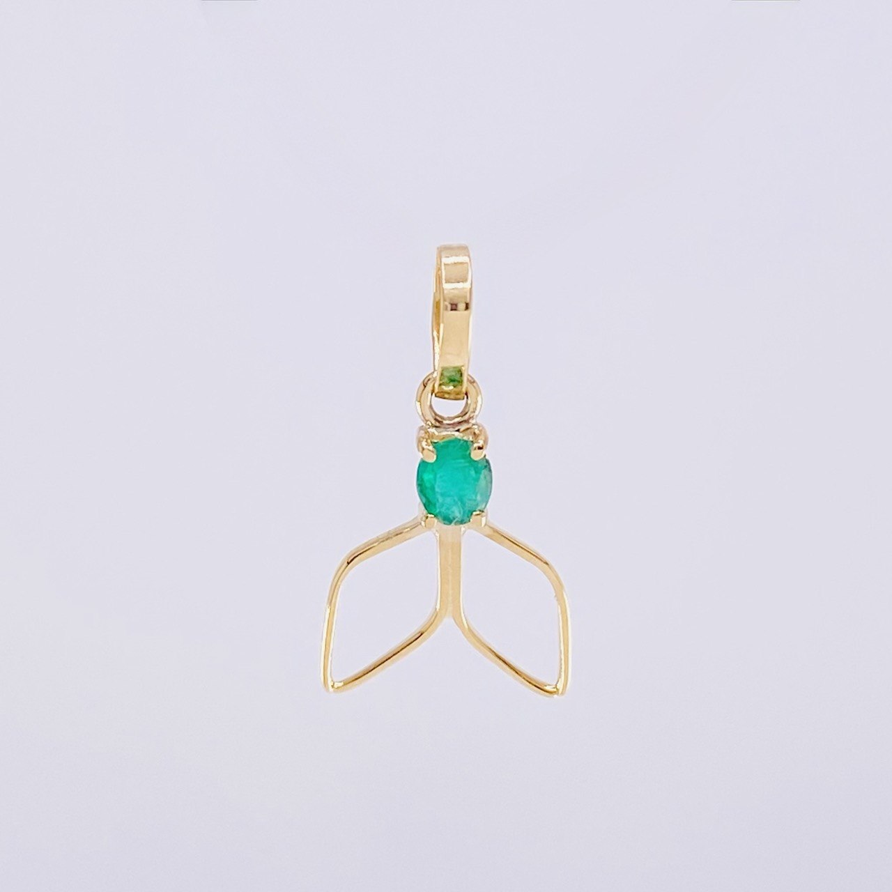Dije Cola de Sirena Esmeralda 8pts 0.45g / 1.7cm Oro Amarillo 18K