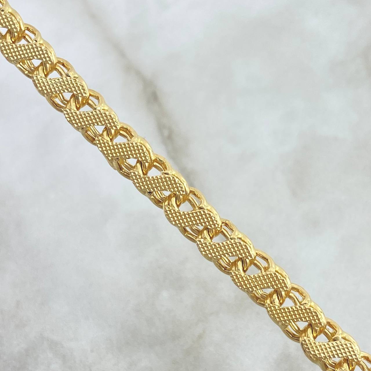 Pulso Garibaldi Puntos Especiales 11.55gr / 20cm-6mm Oro Amarillo +3 ©