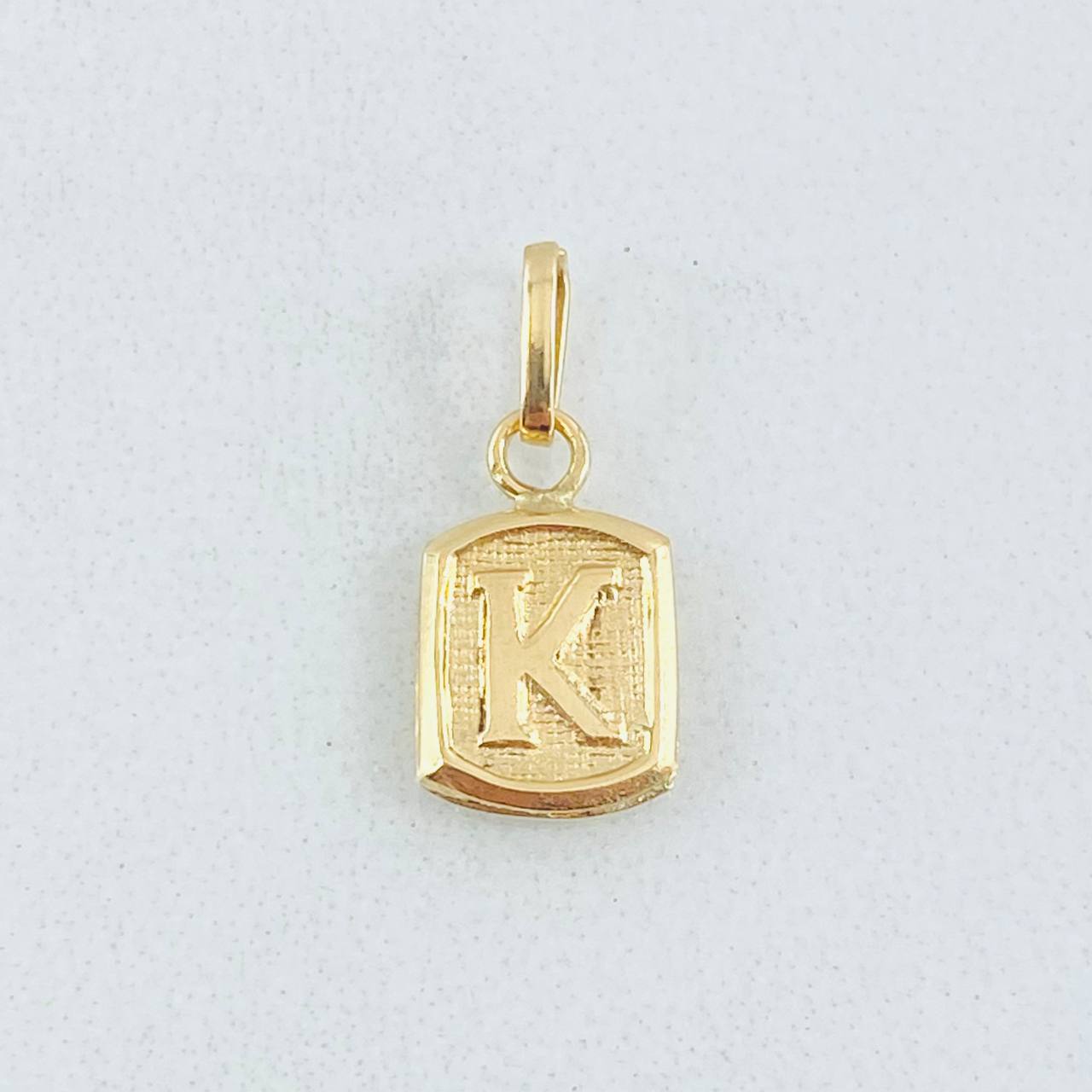 Dije Letra K 0.3gr / 1.5cm / Oro Amarillo 18K