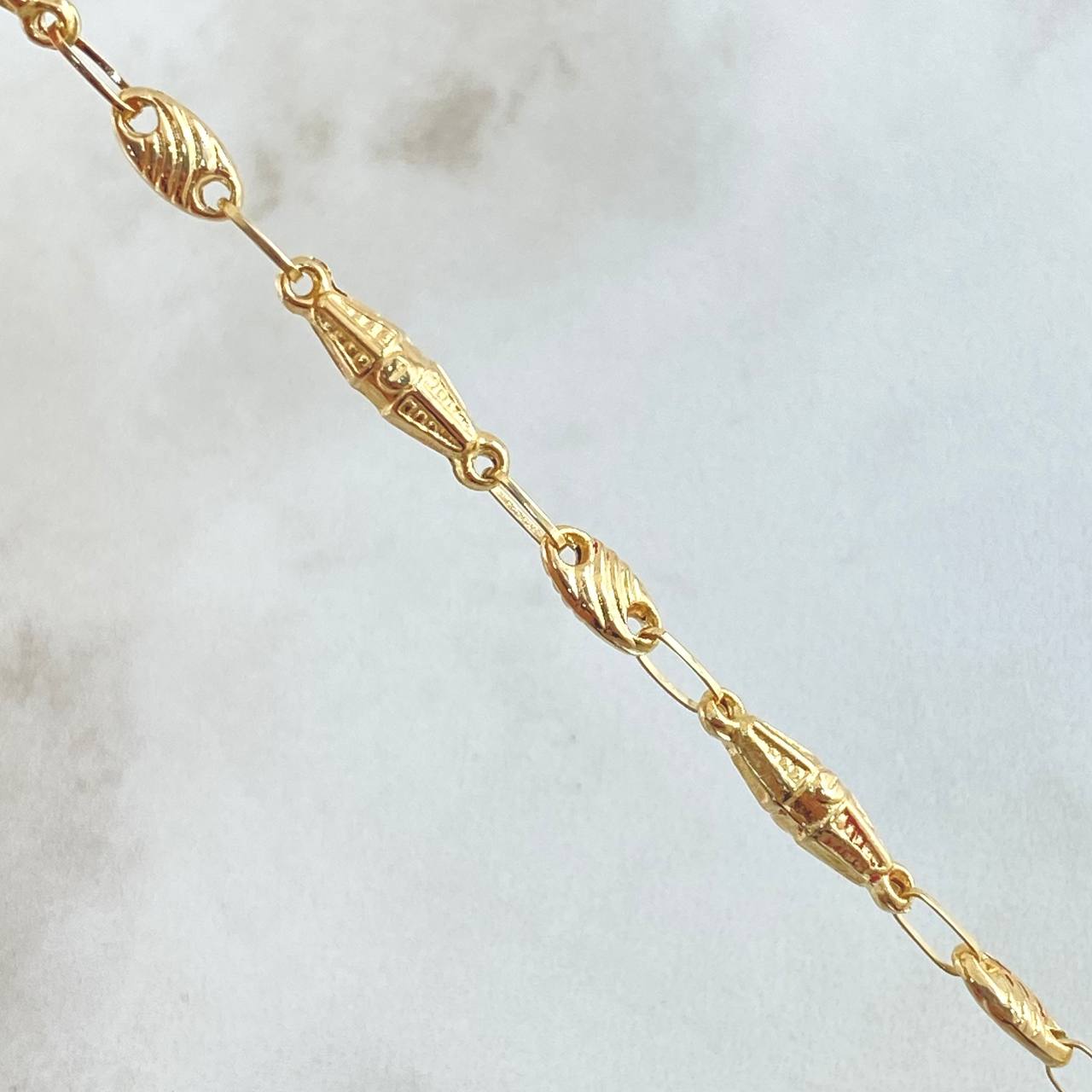 Pulso Rustico Dubai Rayado 3.25gr / 19cm / Oro 18K ©