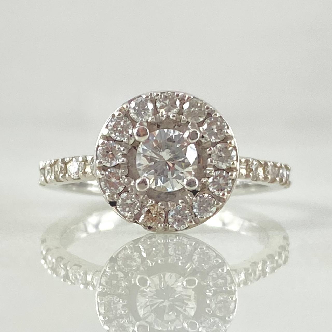 Anillo Solitario de Compromiso 4.2gr / T5 / Diamantes Blancos 1.4QTS Oro Blanco (Joya)
