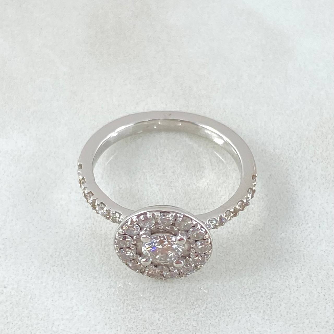 Anillo Solitario de Compromiso 4.2gr / T5 / Diamantes Blancos 1.4QTS Oro Blanco (Joya)