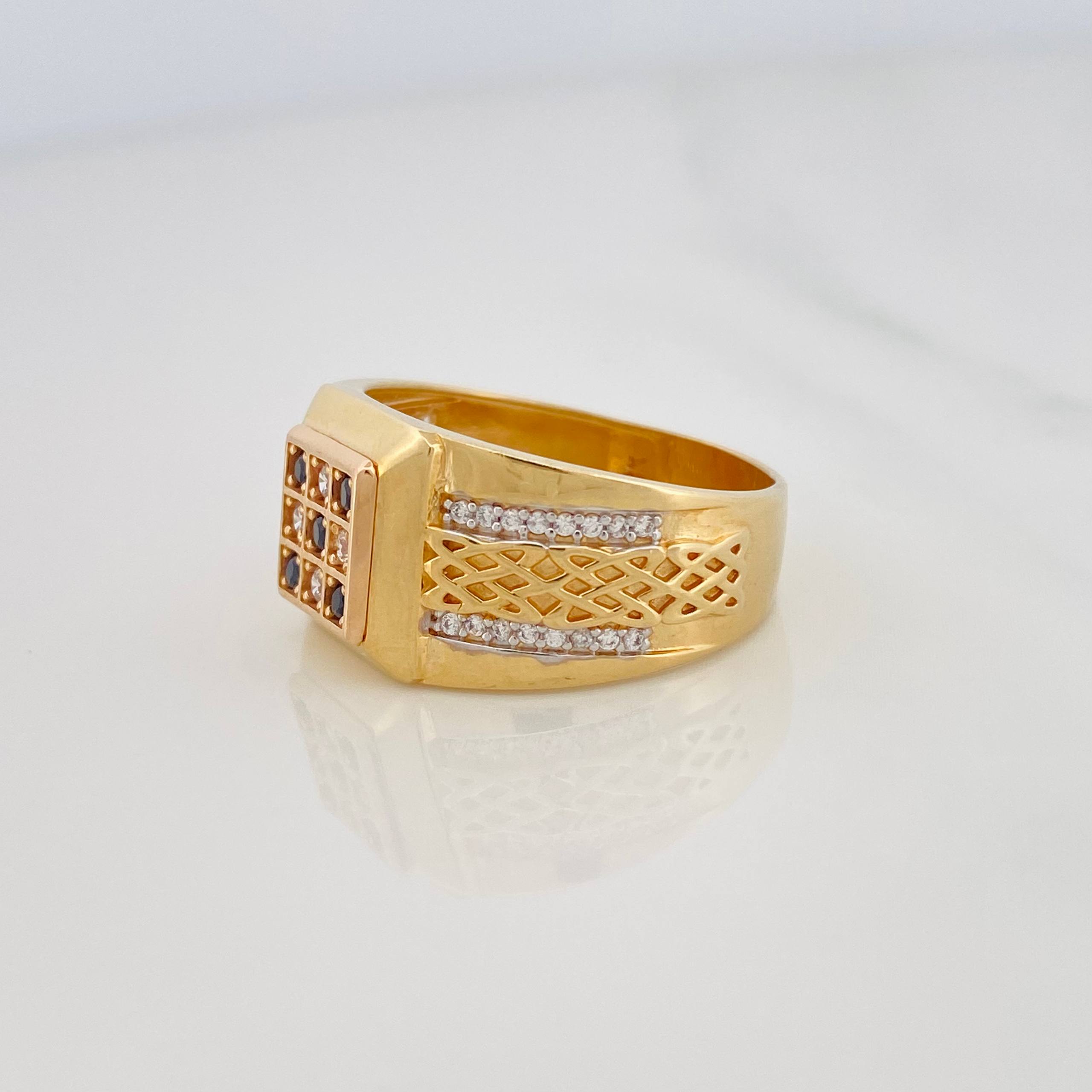 Anillo Sello Cuadro 7.6g / T10 3/4 Tres Oros 18K