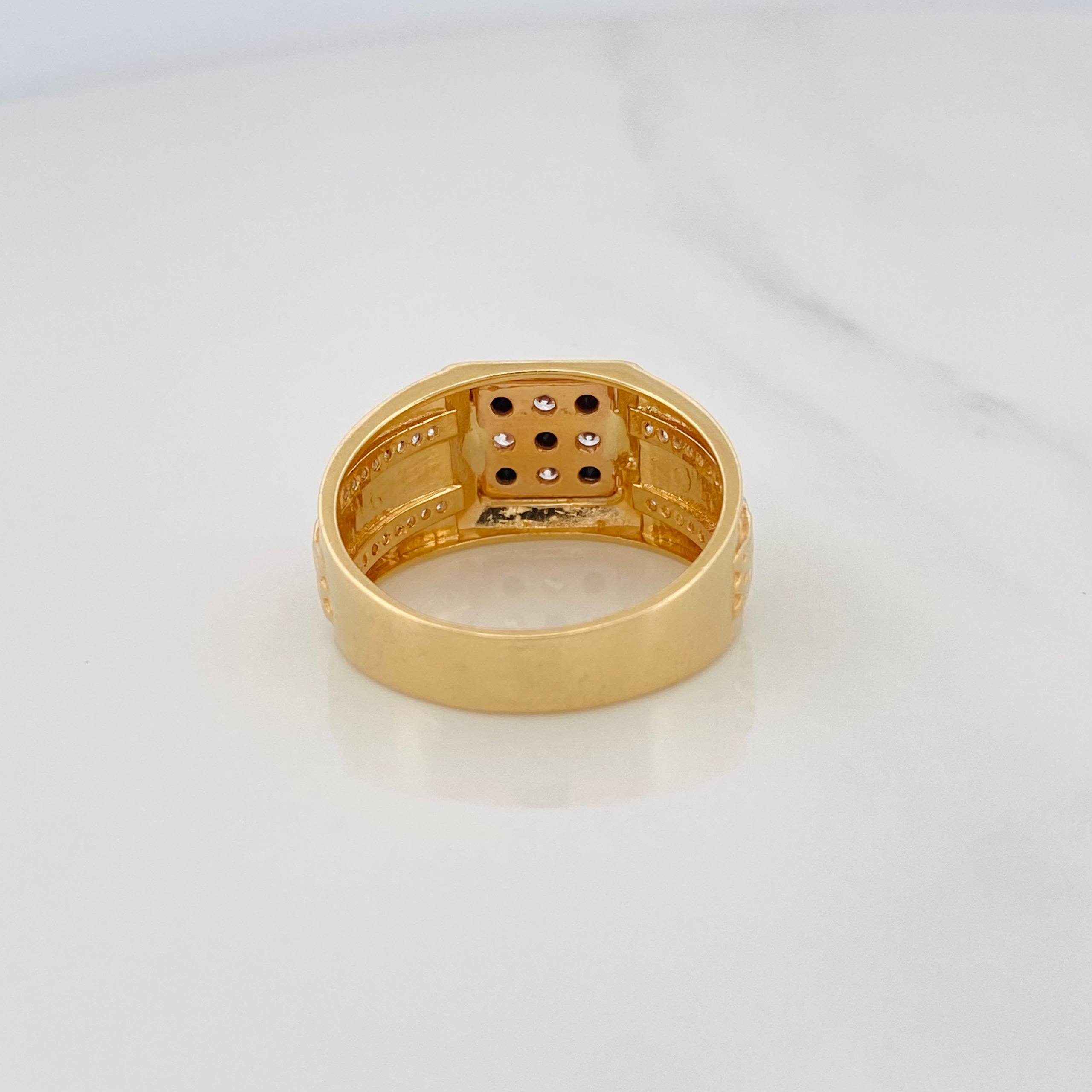 Anillo Sello Cuadro 7.6g / T10 3/4 Tres Oros 18K
