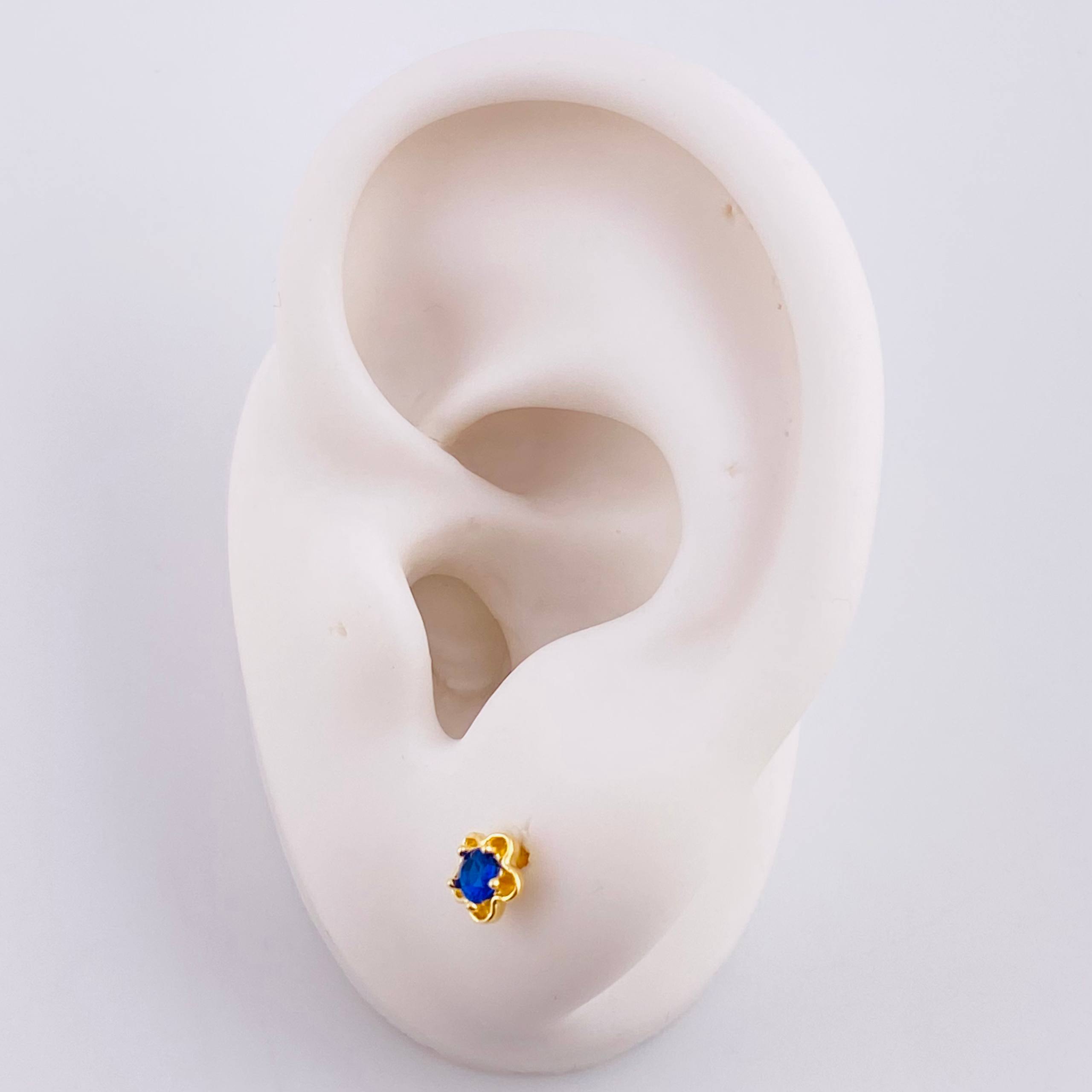 Topos Flor 0.9gr / Oro 18K
