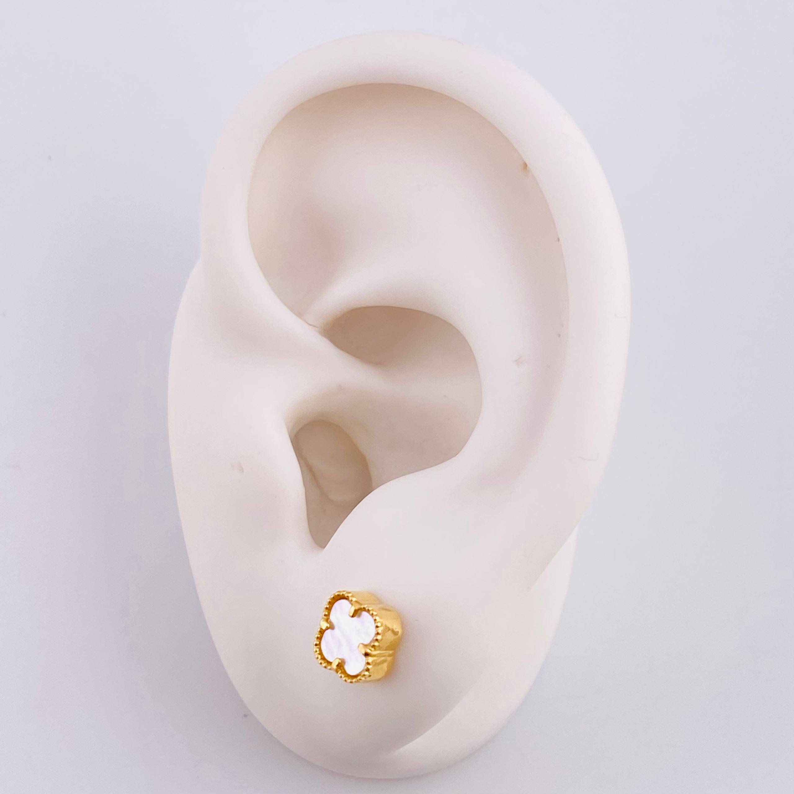 Topos Trebol 1.8 g / 6.4 mm Oro Amarillo 18K
