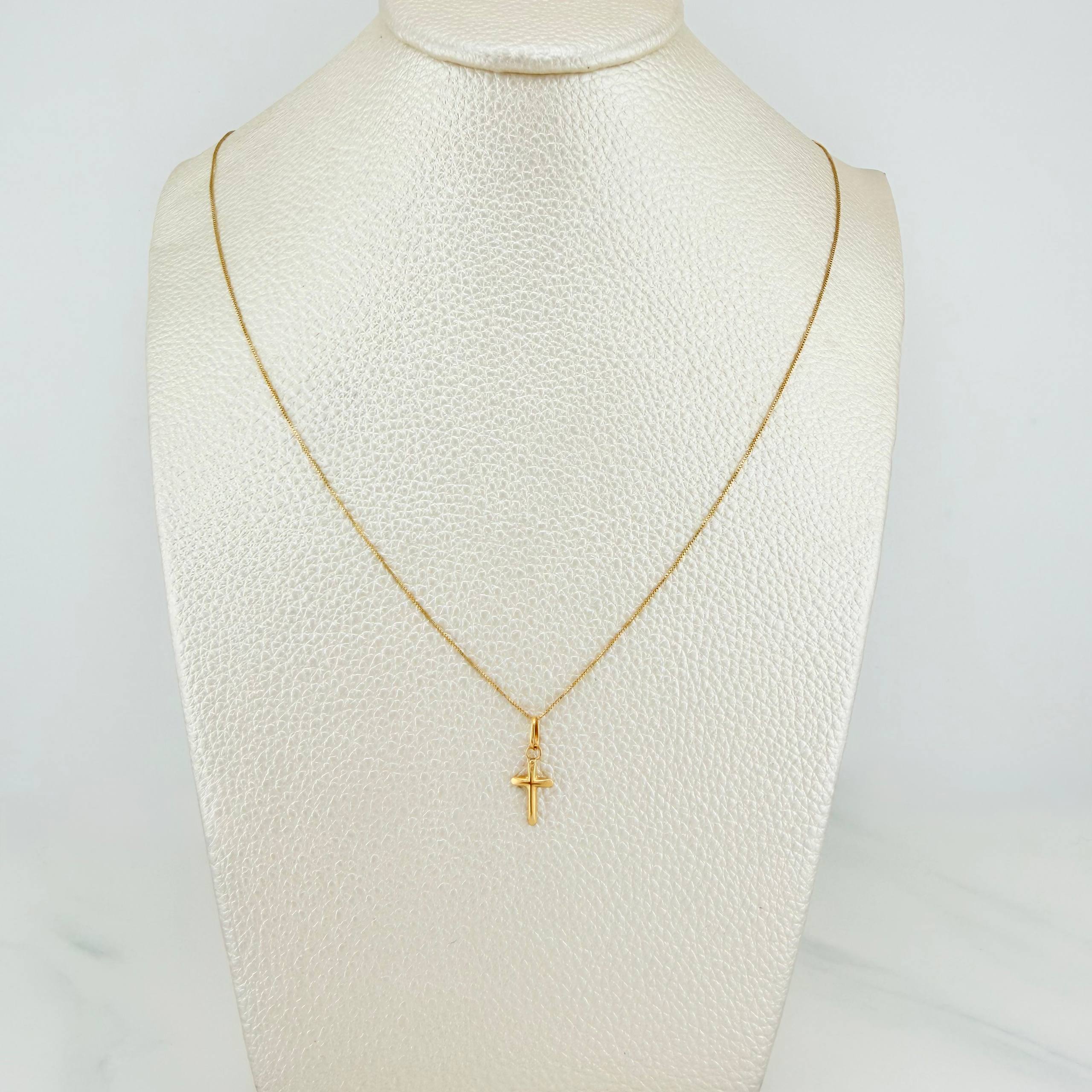 Set Cadena Veneciana + Dije Cruz / 1,05gr / 45 cm Oro Amarillo 18K