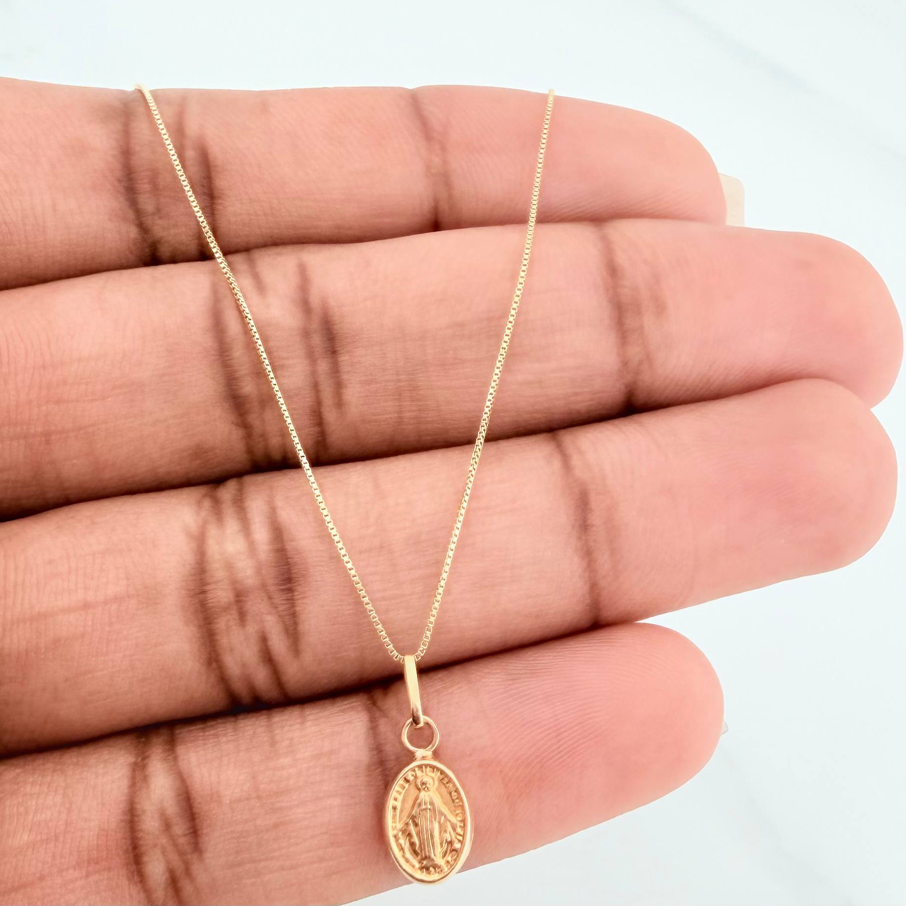 Set Cadena Veneciana + Dije Virgen Milagrosa / 1,2gr / 45 cm Oro Amarillo 18K
