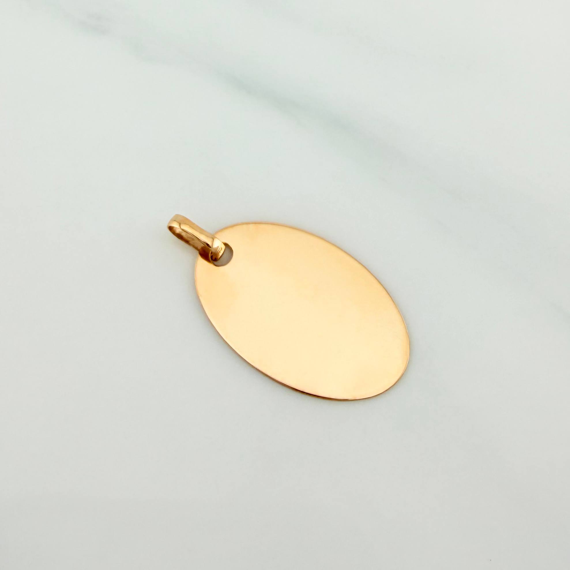 Dije Placa Ovalada 1.2 g / 2.5 cm Oro Amarillo 18K