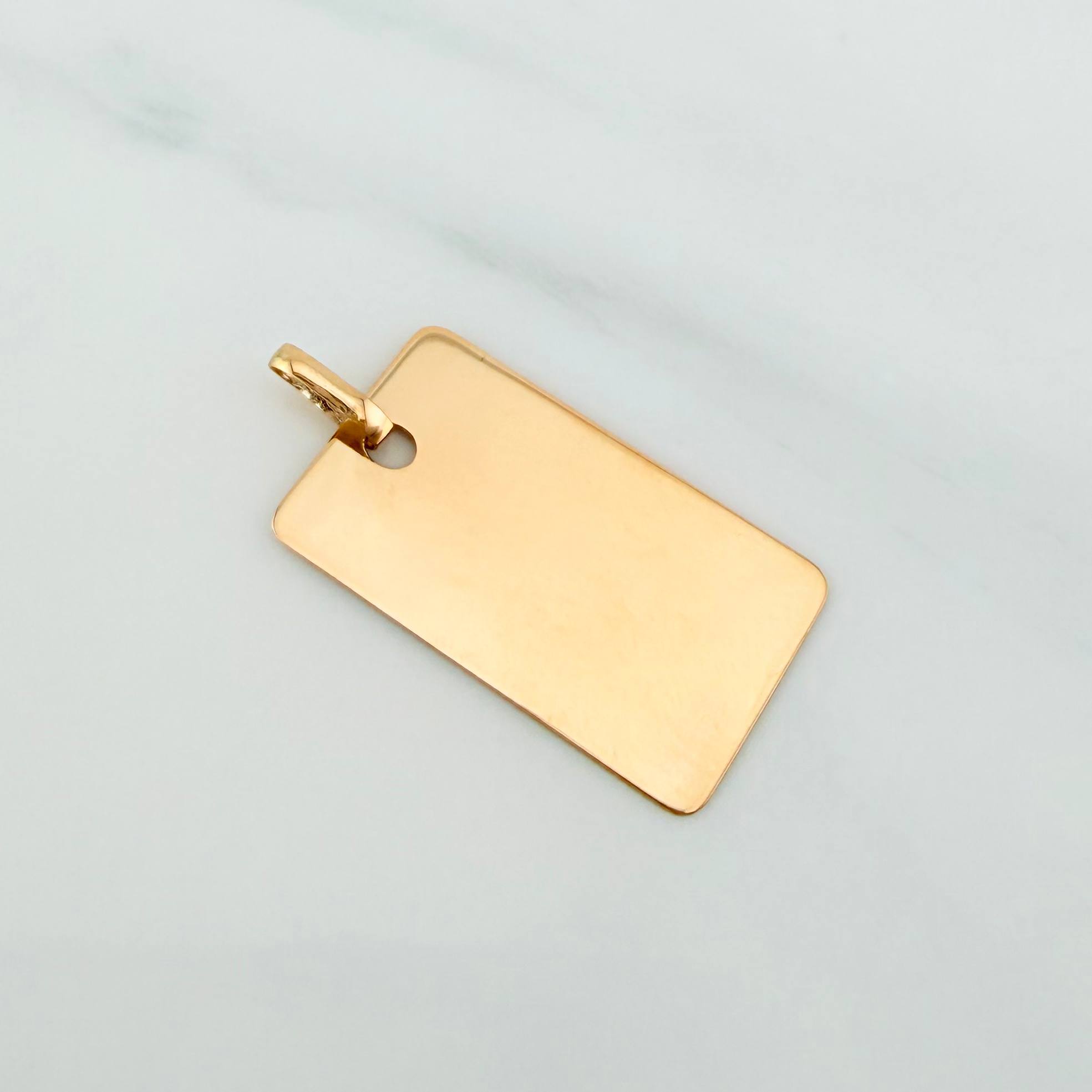 Dije Placa Rectangular 1.45 g / 2.8 cm Oro Amarillo 18K