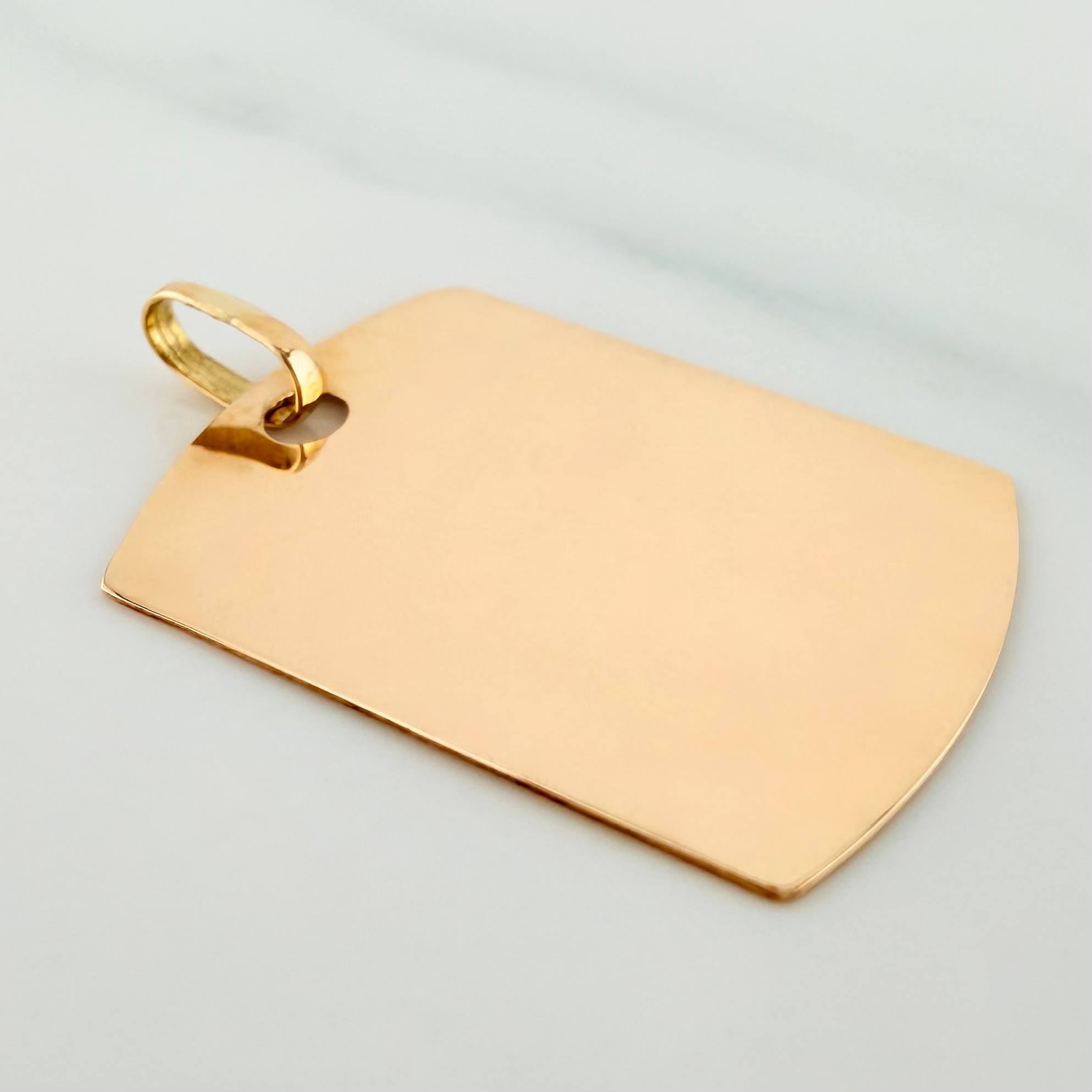 Dije Placa Rectangular Ovalada 1.85 g / 2.5 cm Oro Amarillo 18K