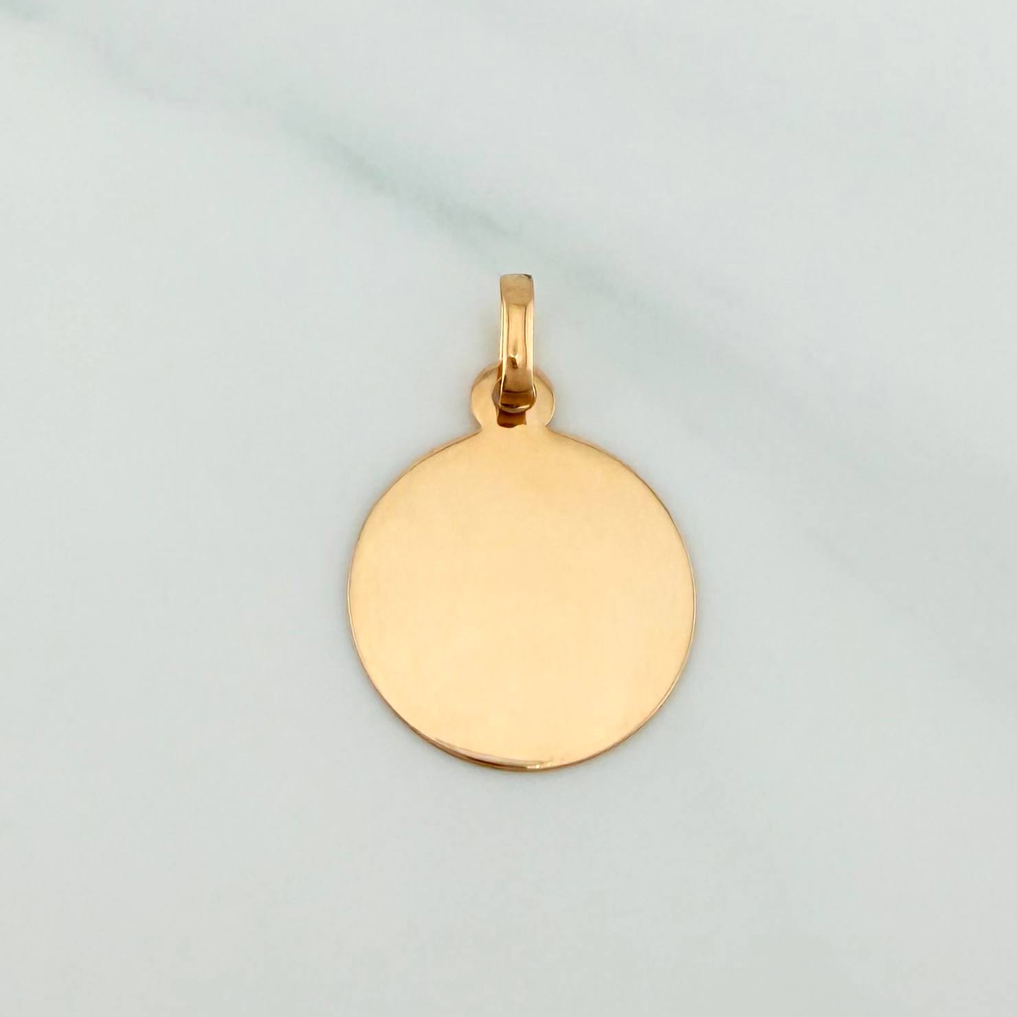 Dije Placa Circular 0.8 g / 2 cm Oro Amarillo 18K