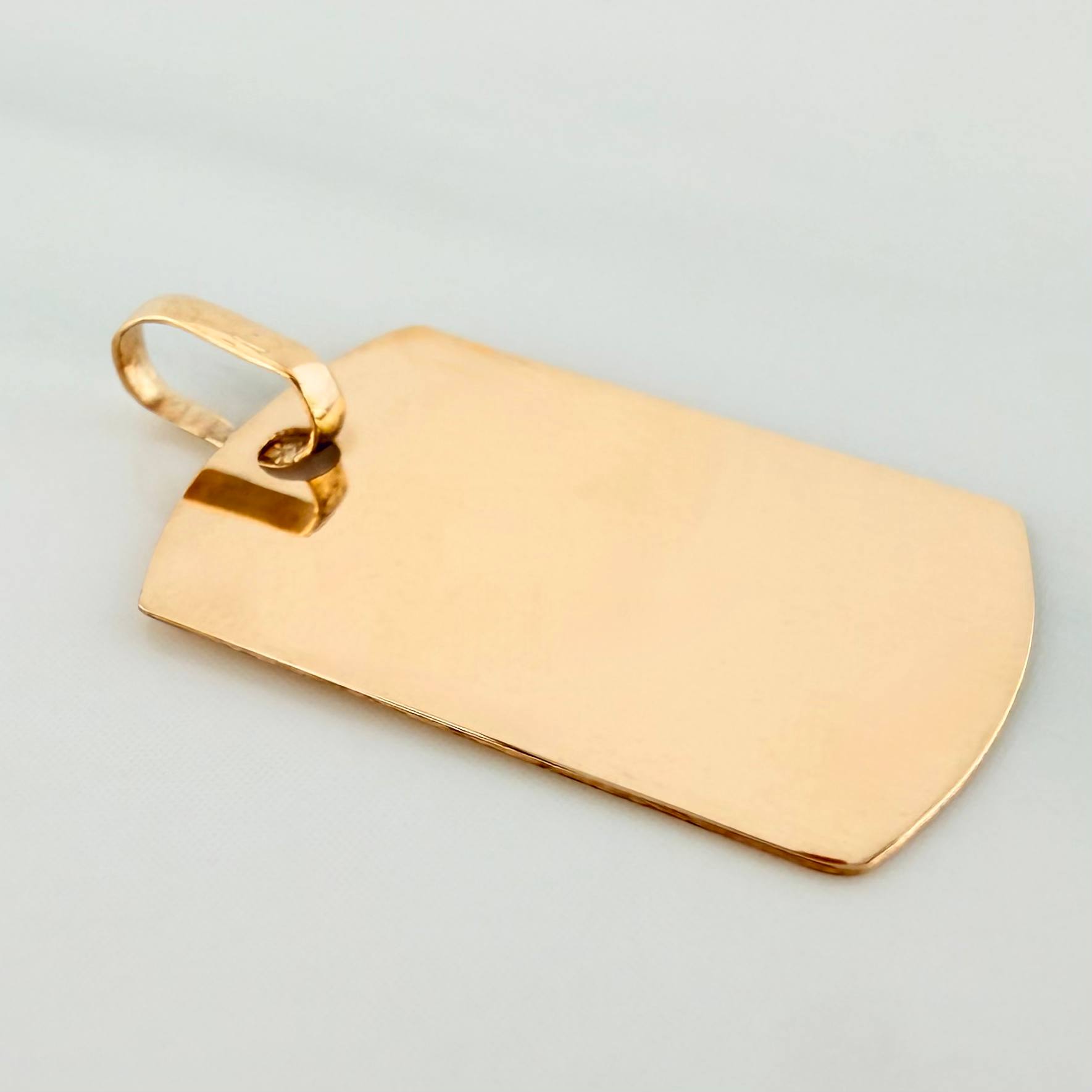 Dije Placa Rectangular Ovalada 1.1 g / 2.5 cm Oro Amarillo 18K