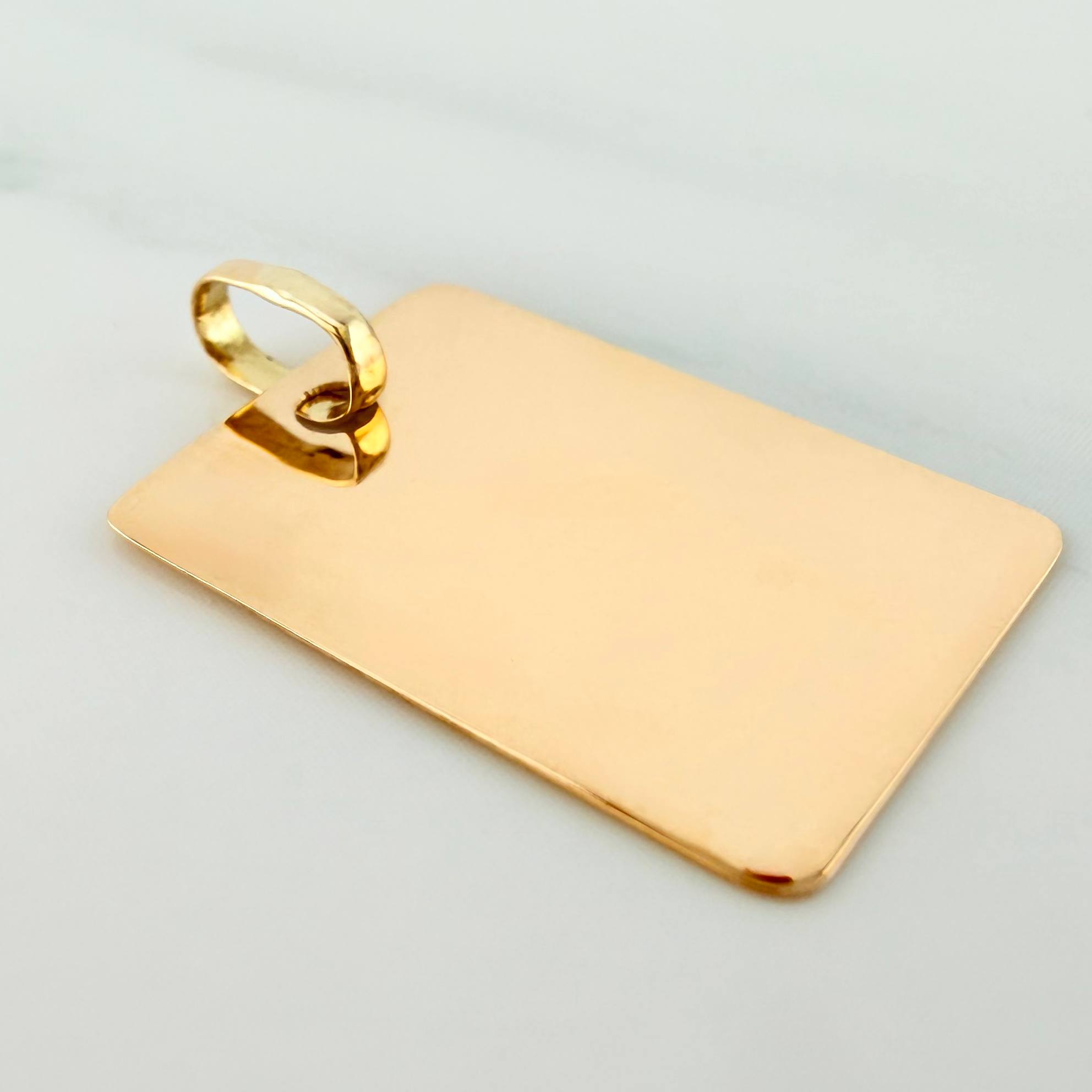 Dije Placa Rectangular 1.15 g / 2.3 cm Oro Amarillo 18K
